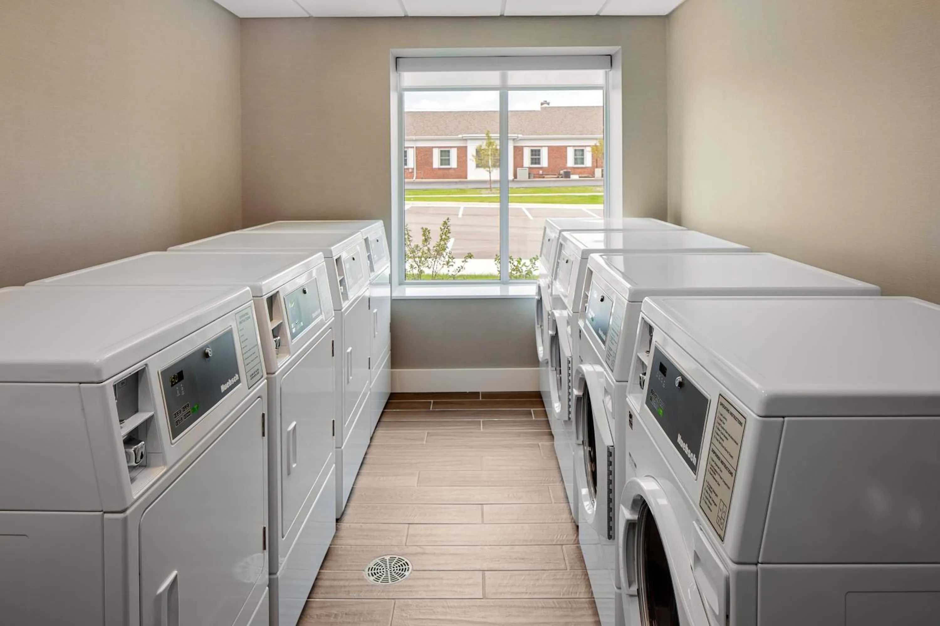 laundry in Residence Inn by Marriott Detroit Farmington Hills
