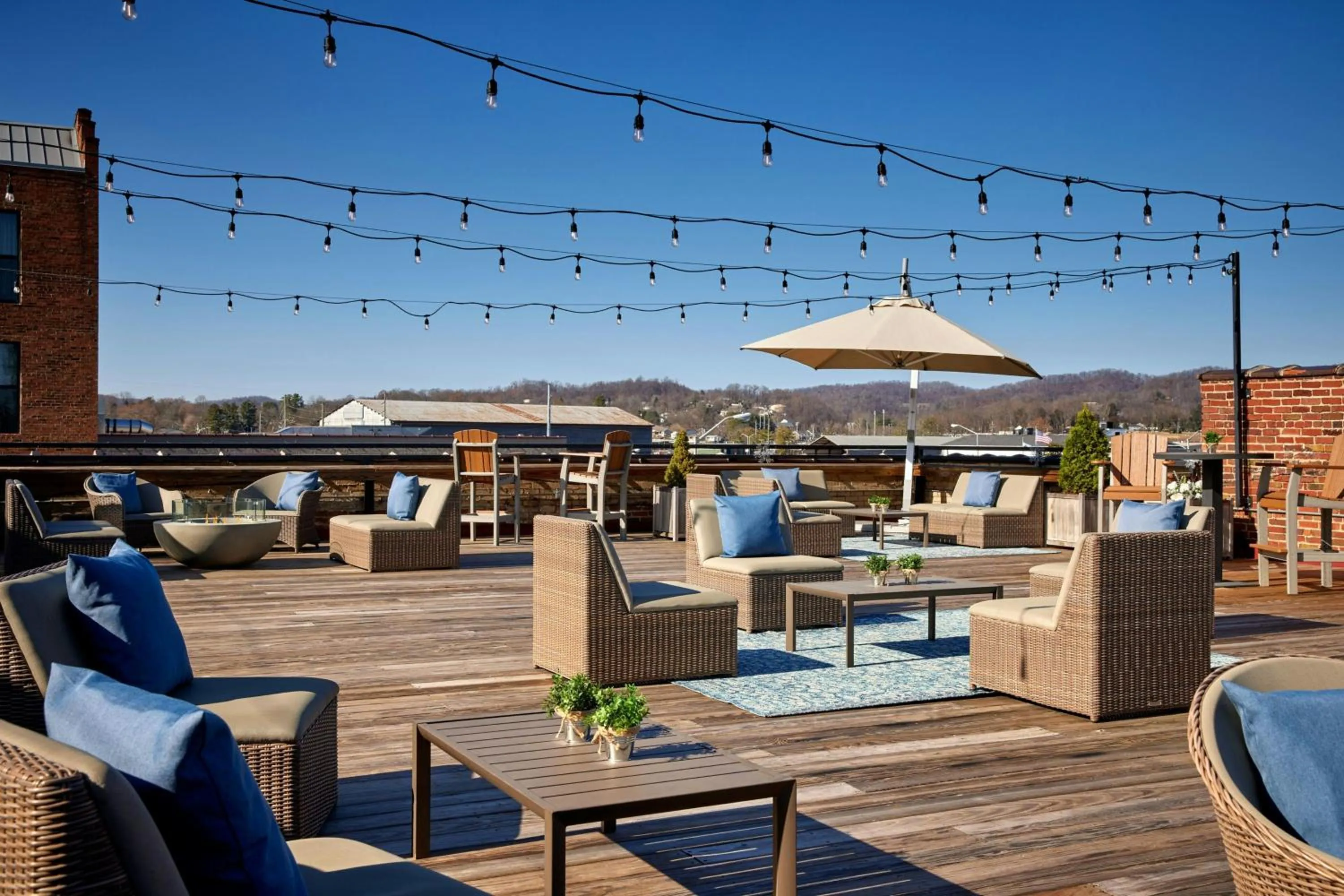 Lounge or bar in The Sessions Hotel, Bristol, a Tribute Portfolio Hotel