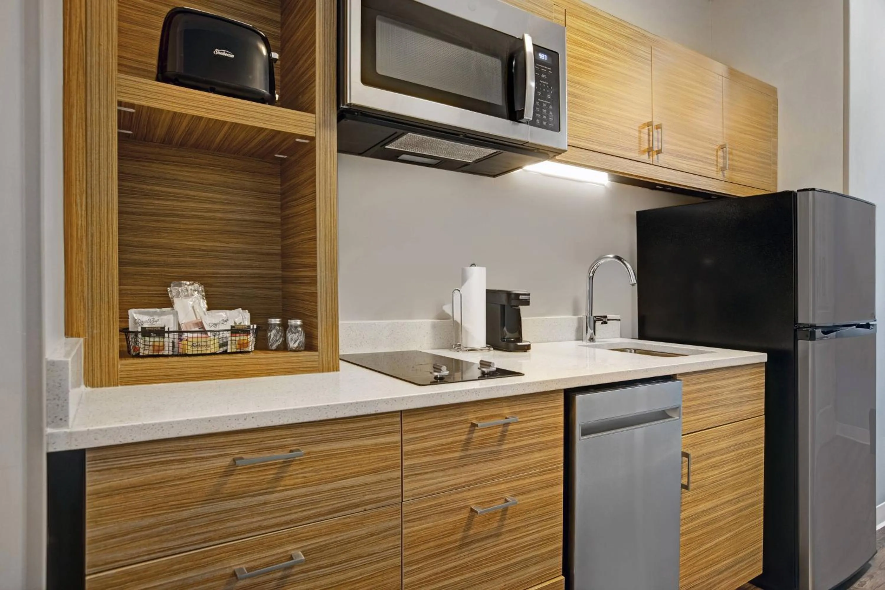 Kitchen or kitchenette in TownePlace Suites by Marriott Potomac Mills Woodbridge