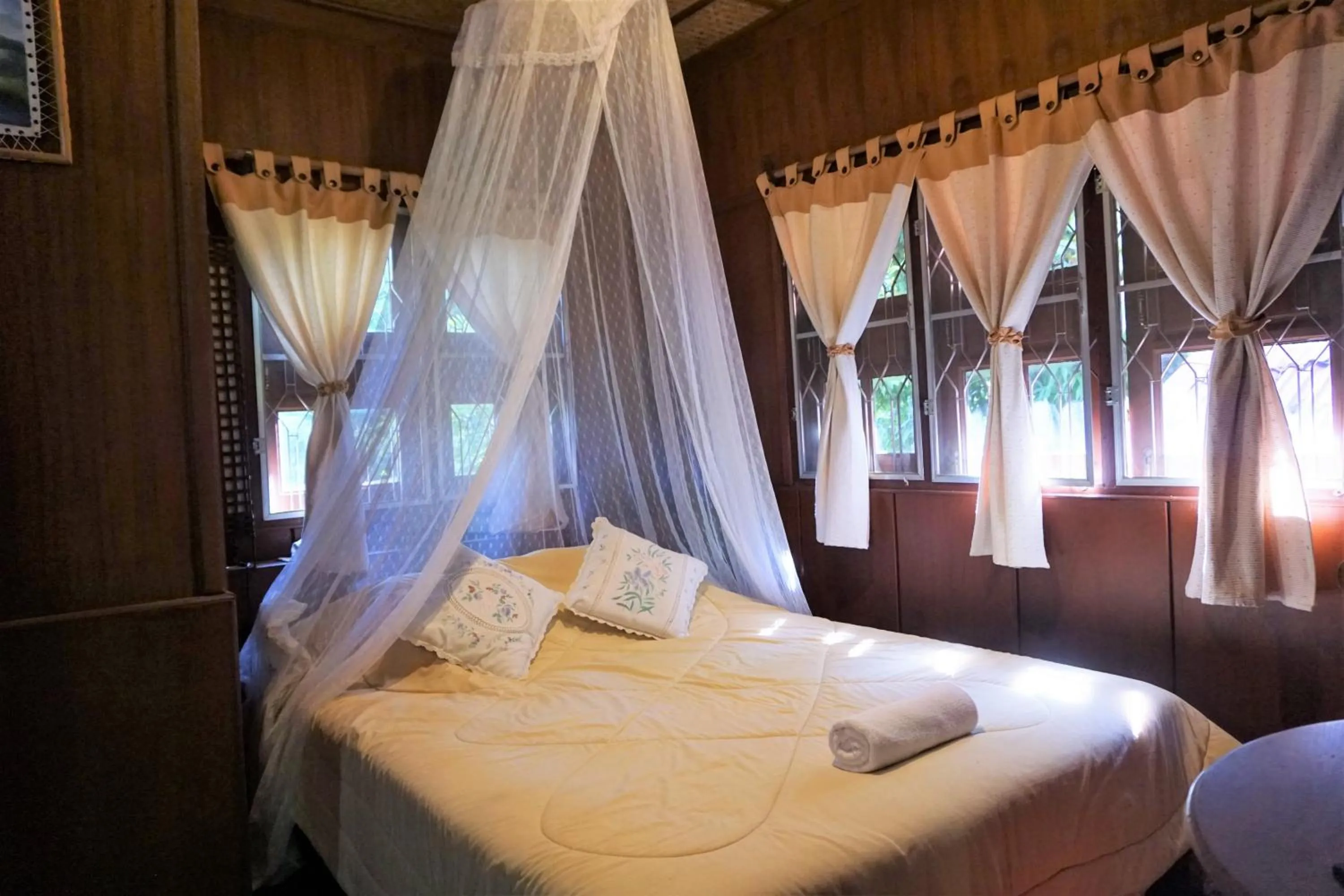 Photo of the whole room, Bed in Bhupimarn Garden House