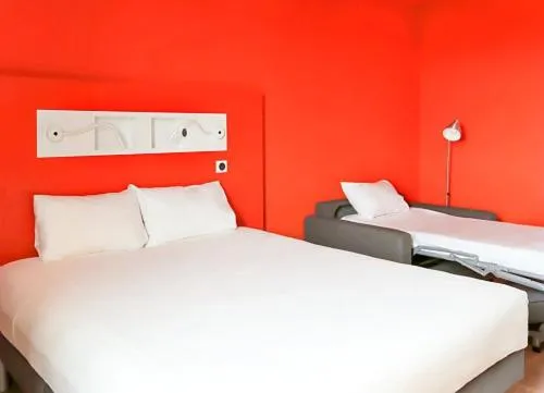 Bed in ibis budget Beauvais Aeroport