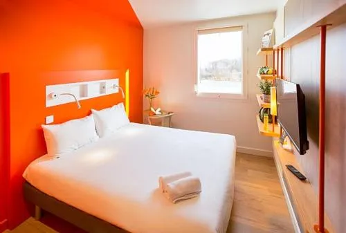 Bed in ibis budget Beauvais Aeroport