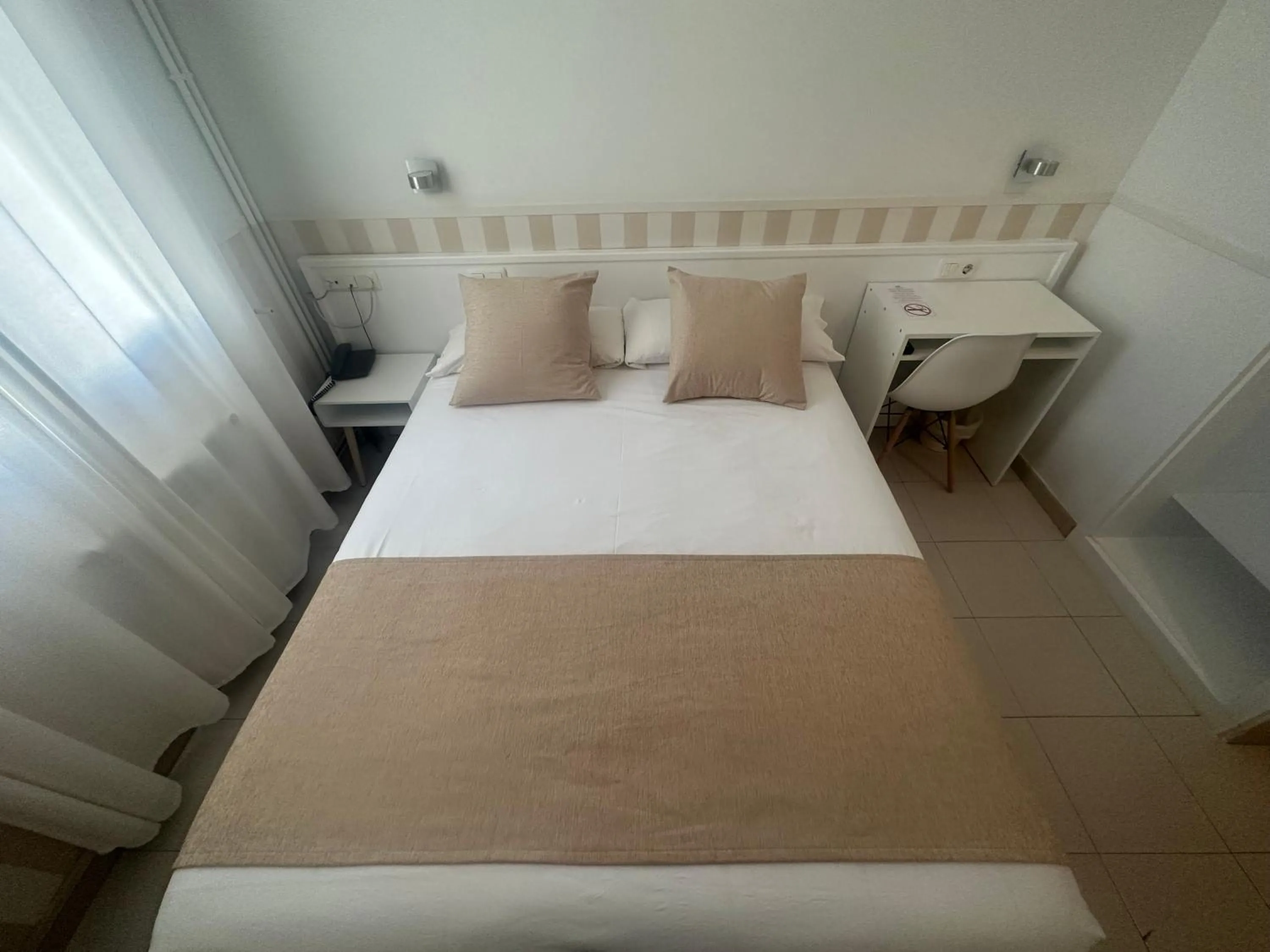 Photo of the whole room, Bed in Hotel Torino