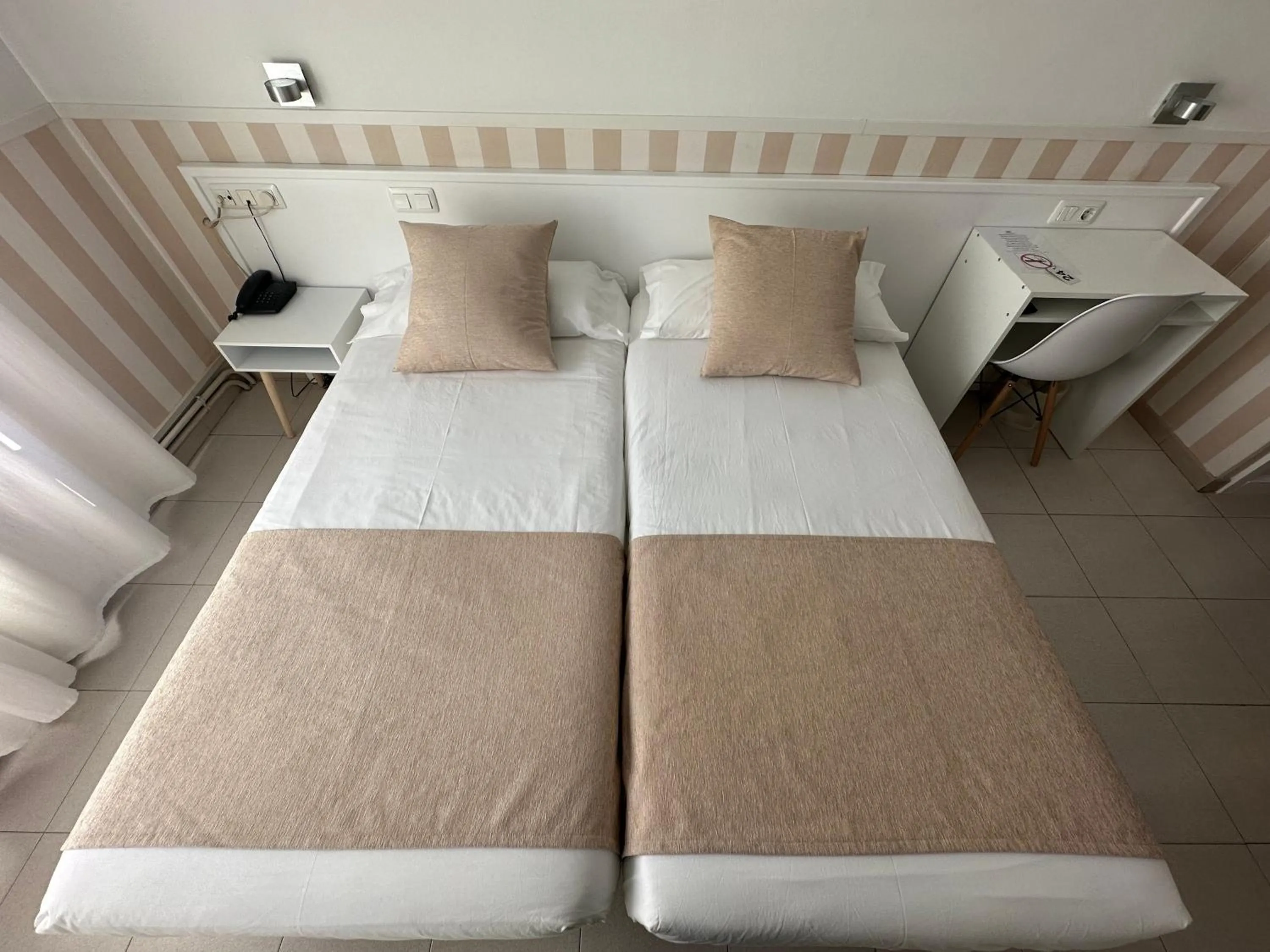 Photo of the whole room, Bed in Hotel Torino