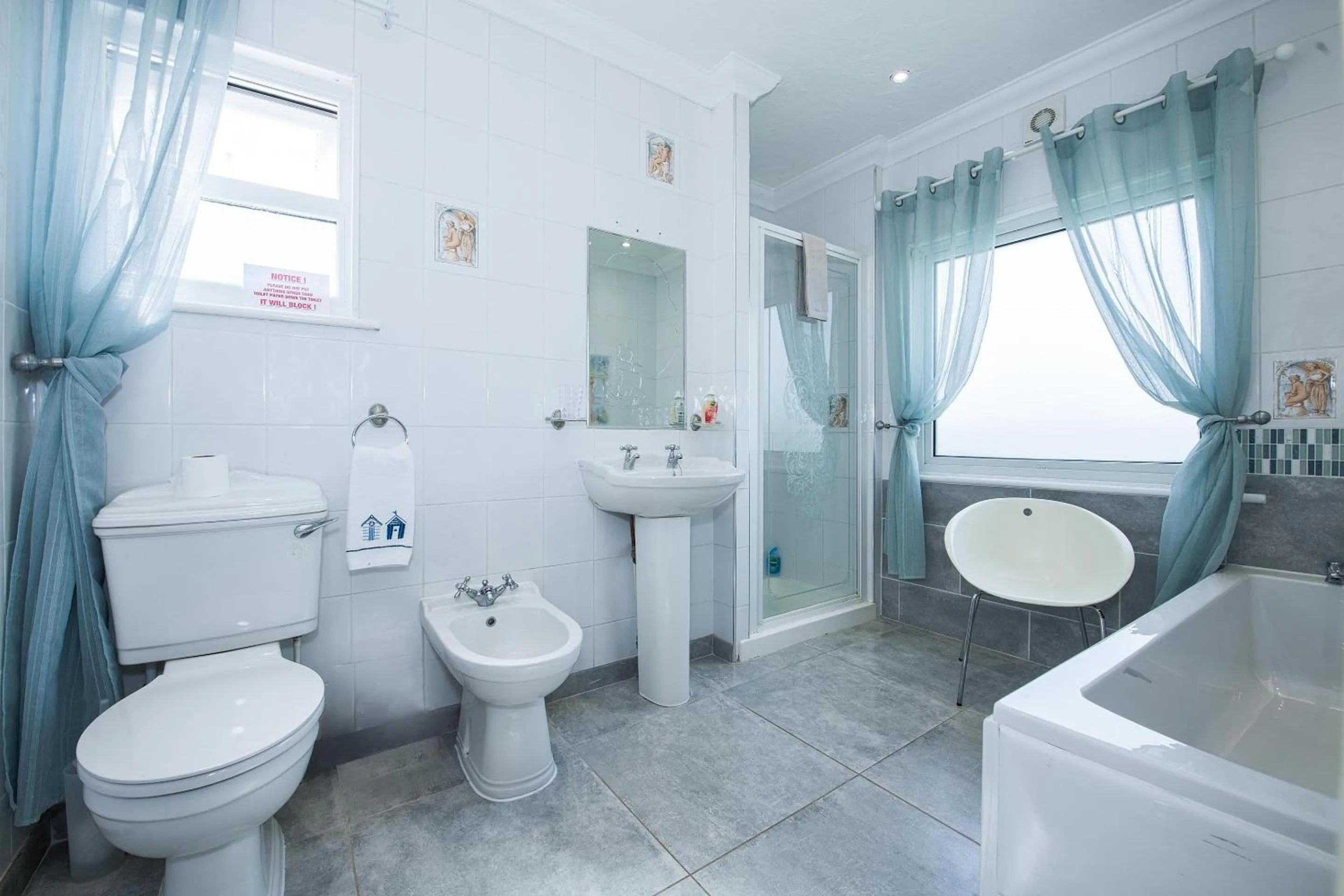 Bathroom in OYO Pier Hotel