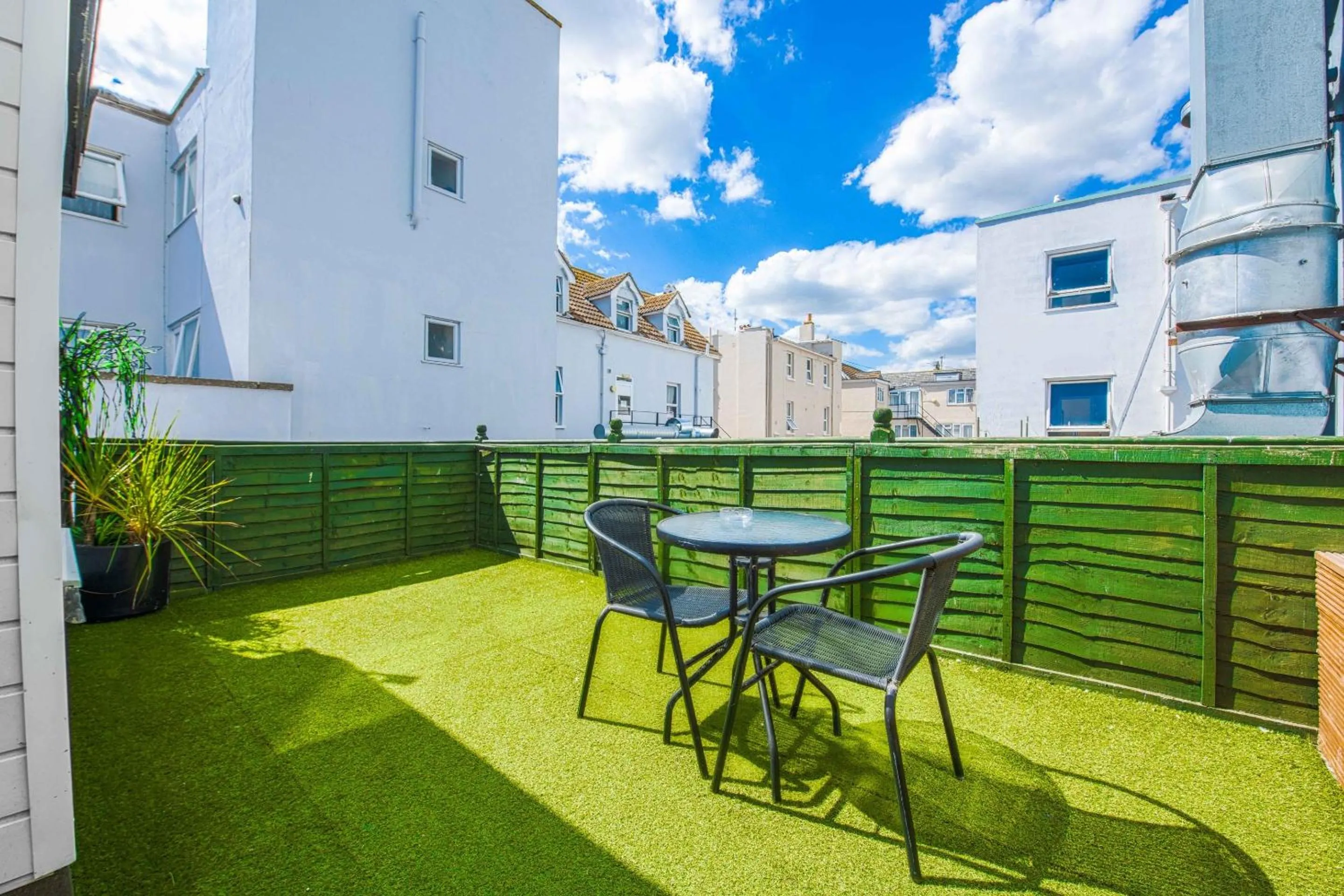 Bedroom in OYO Pier Hotel