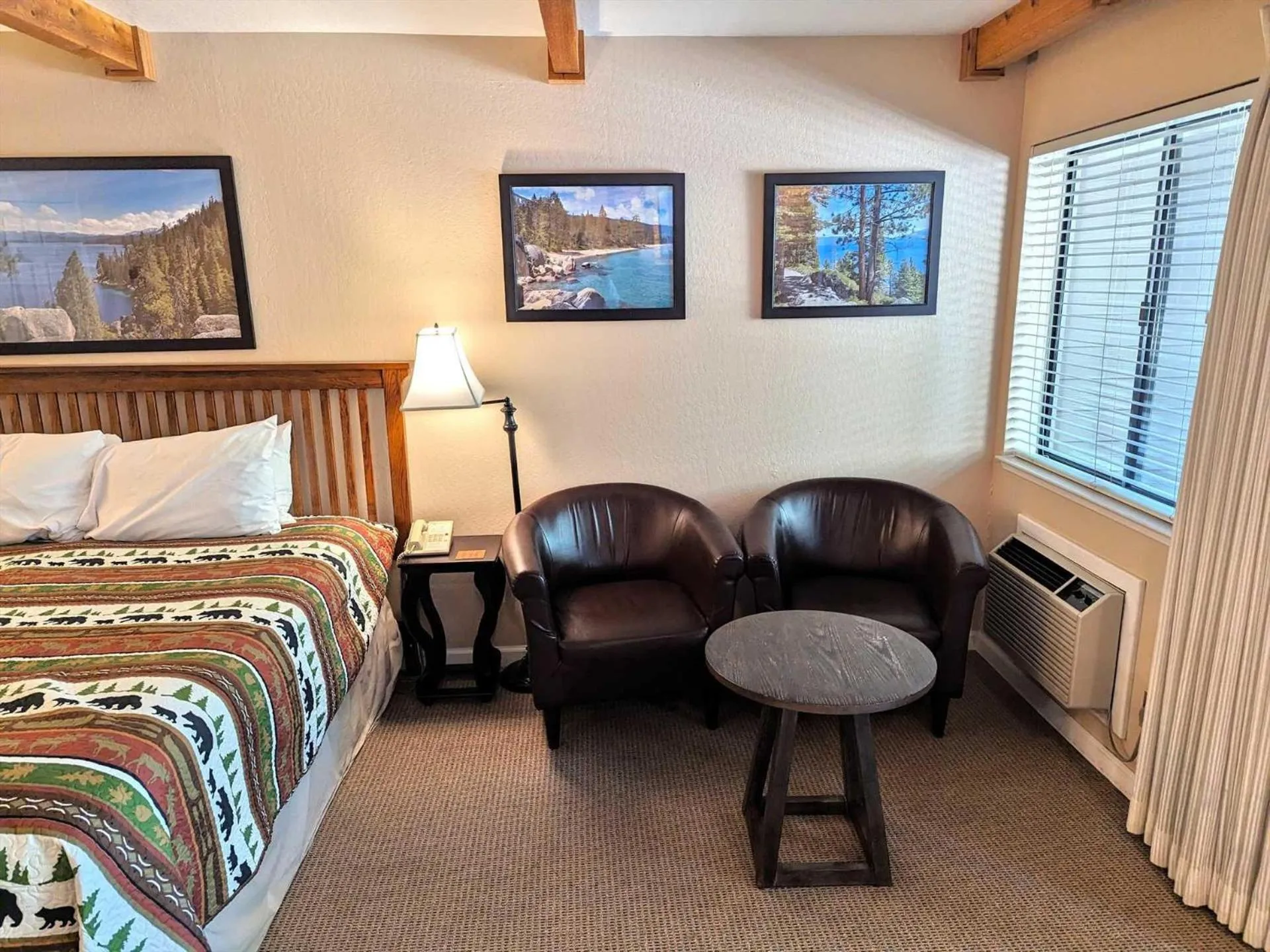 Bed in Lakeland Village #105