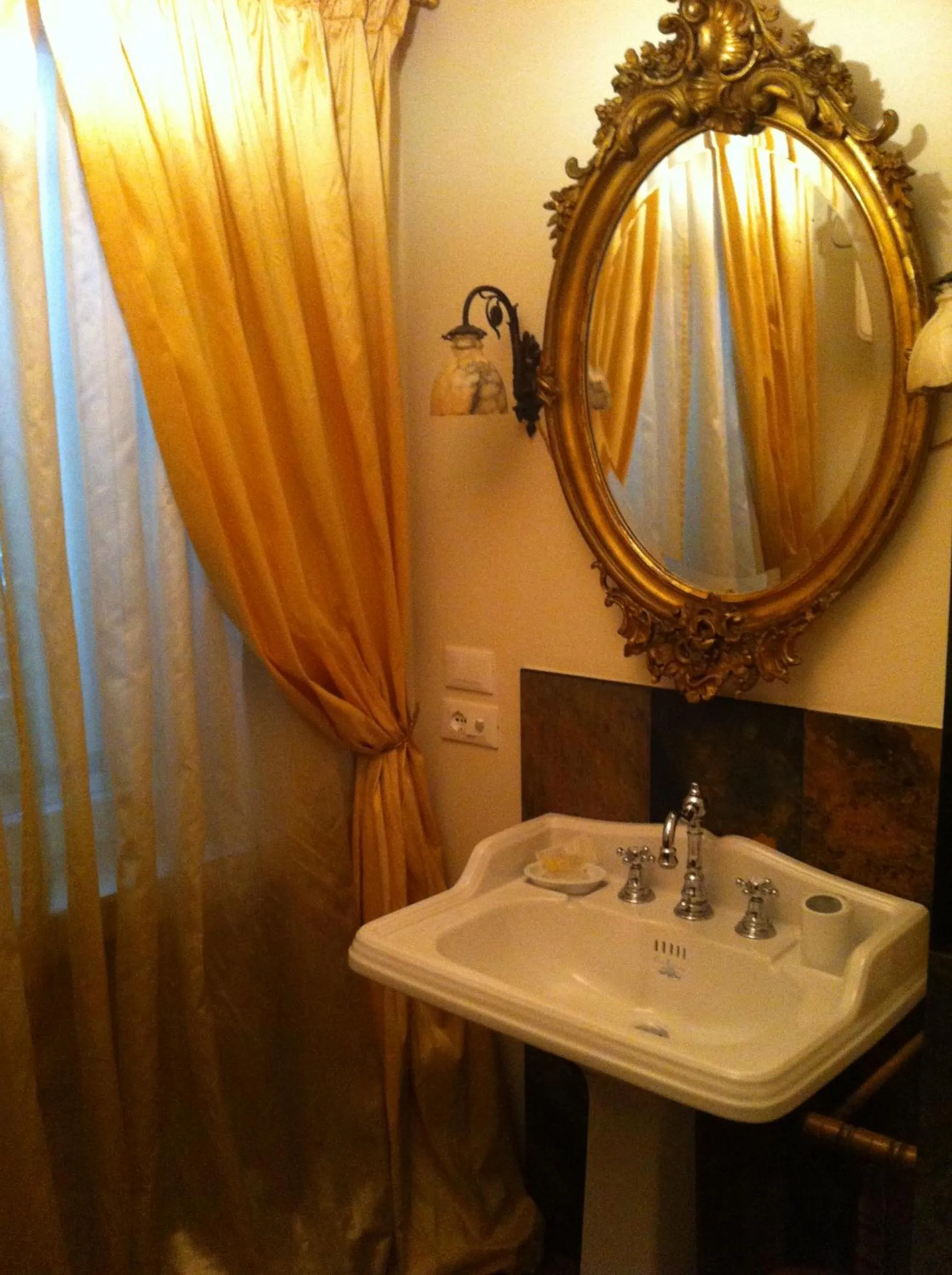 Bathroom in B&B Al Re