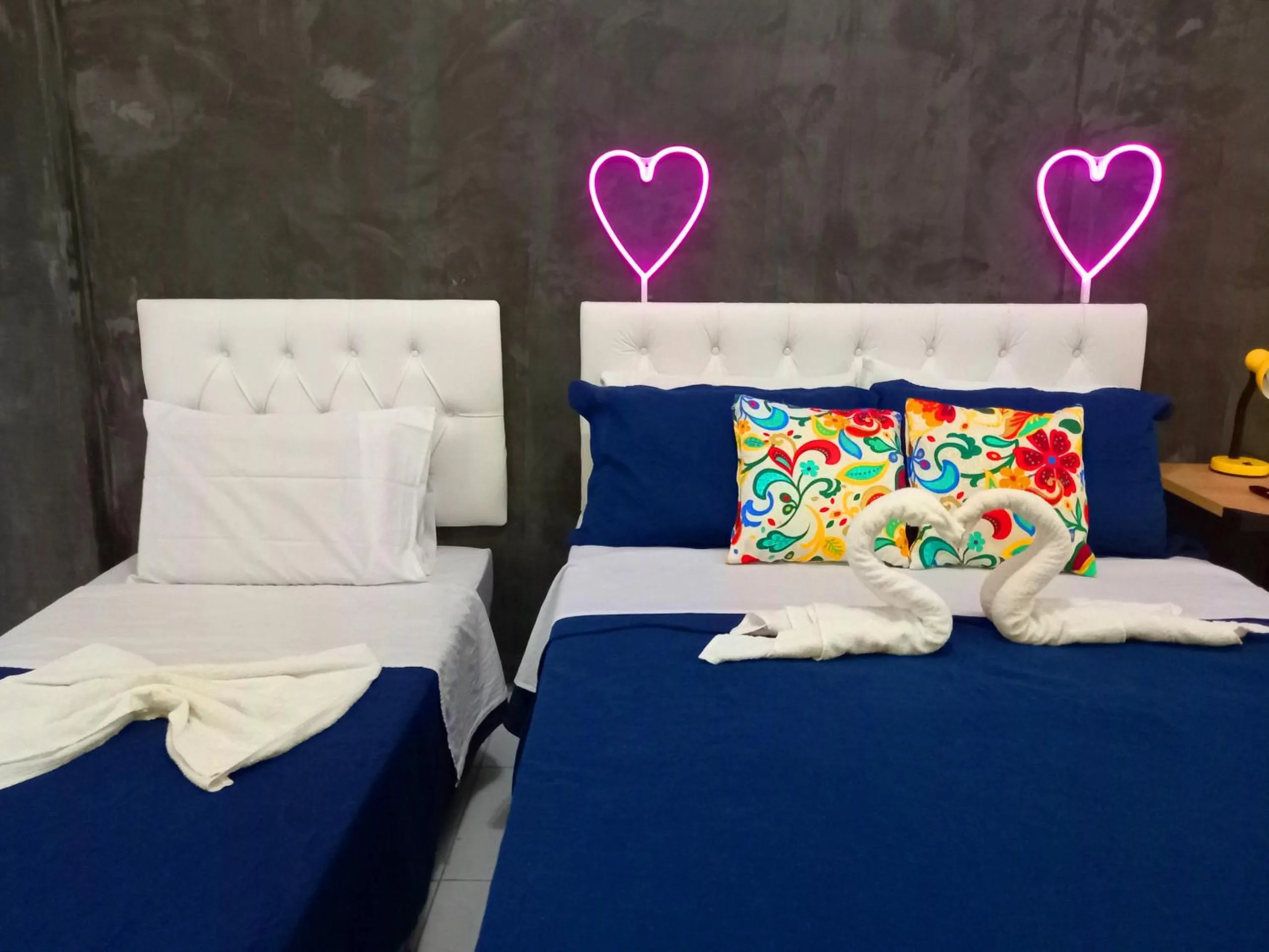 Bed in Espaçoso apto na Praia de Copacabana TC1010