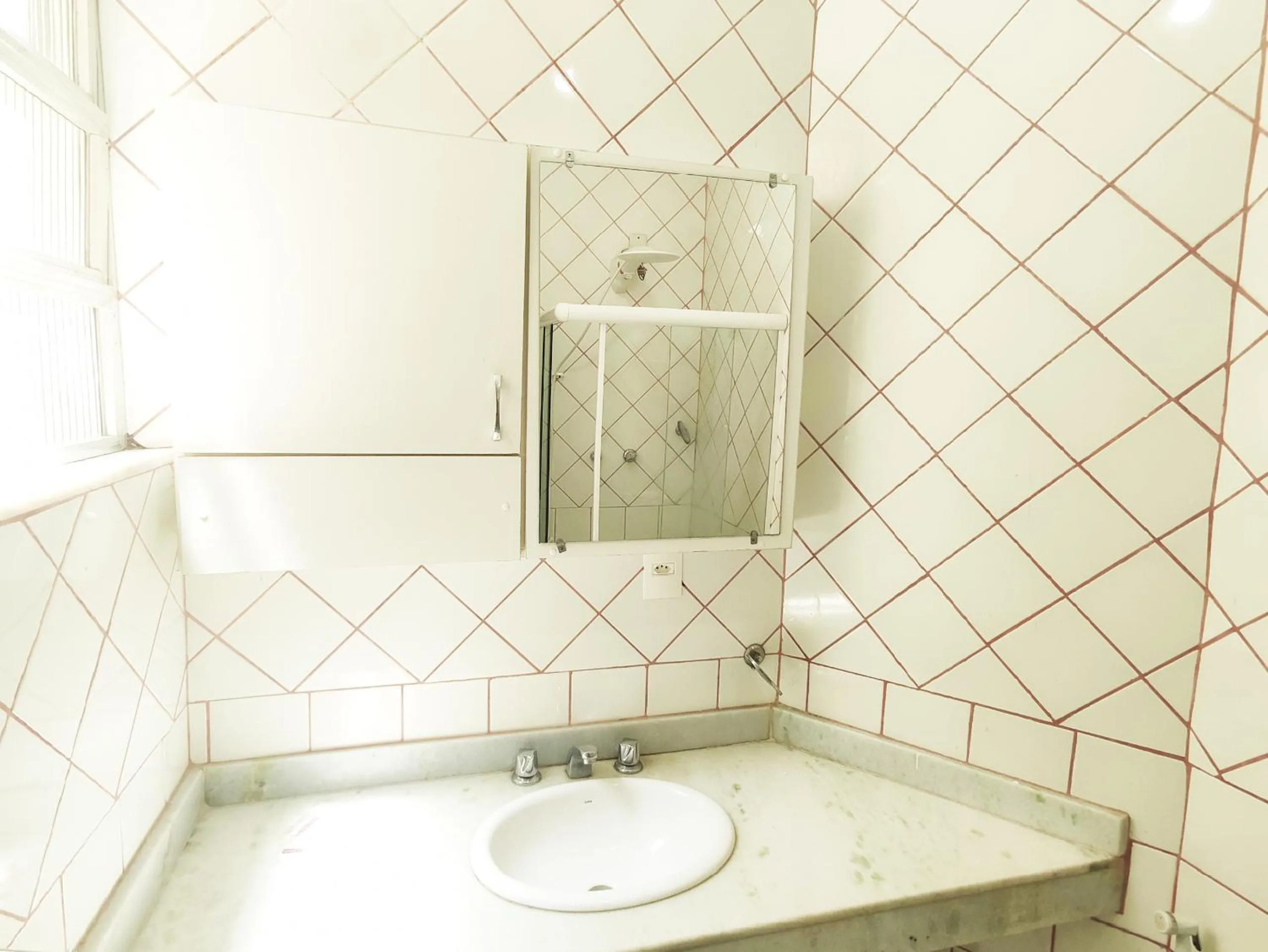 Studio com Janela para o Mar TC1203