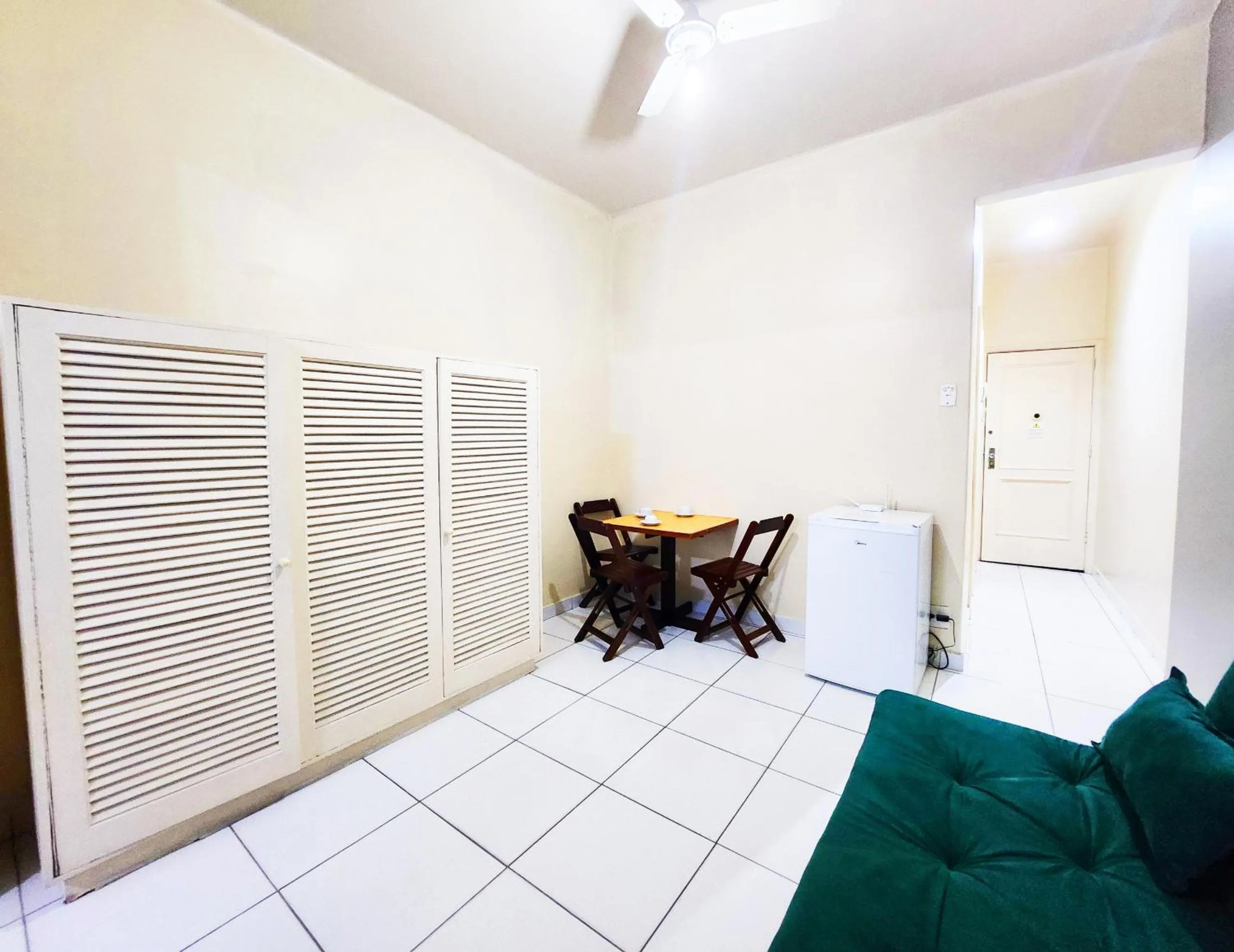 Studio na rua da praia TC1208