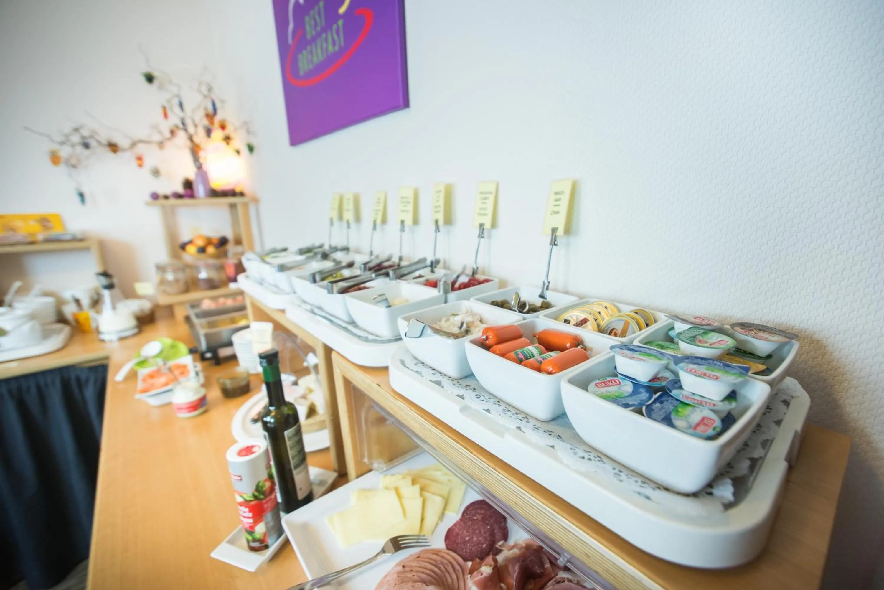 Buffet breakfast in Hotel Burgblick