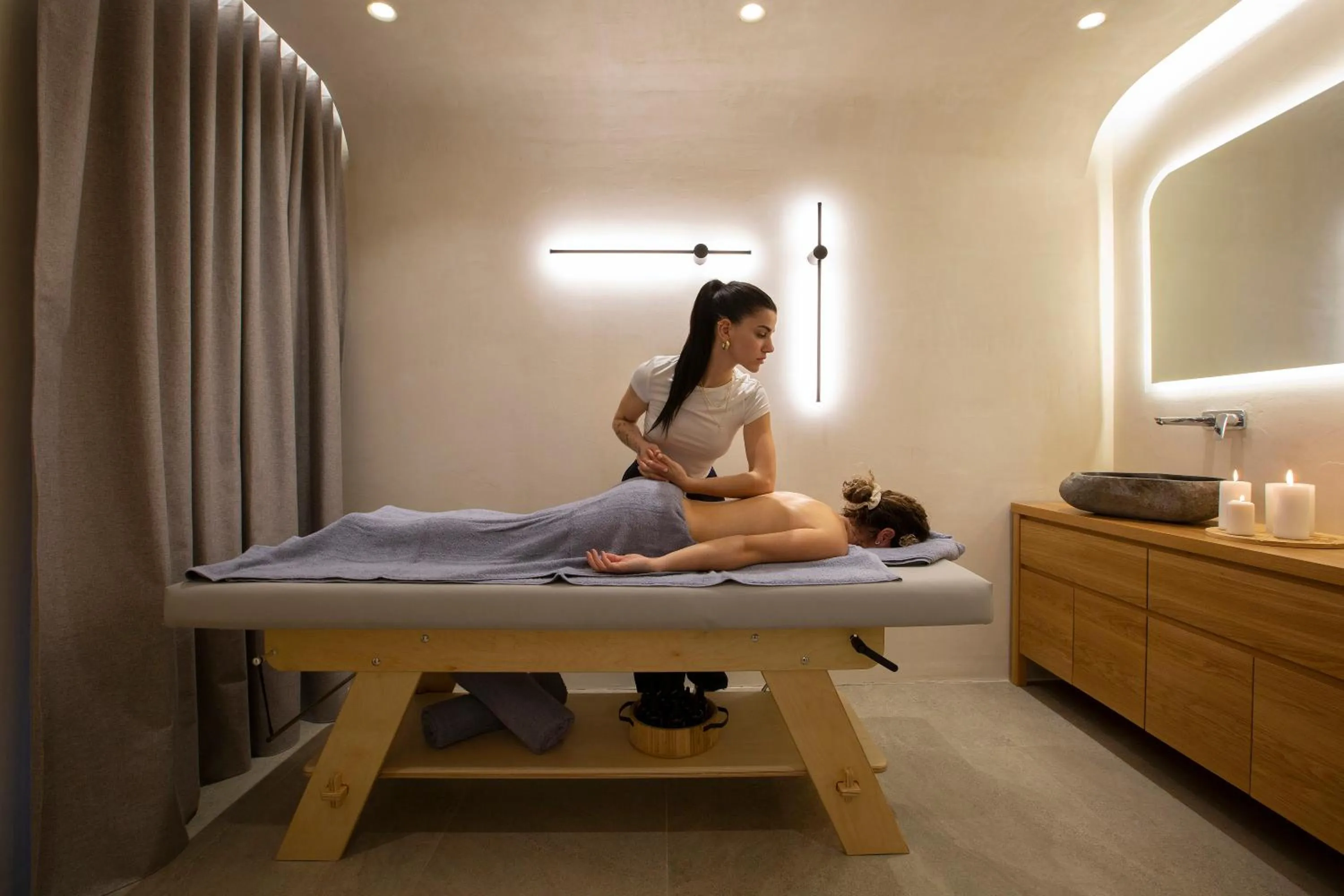 Massage in Villa Elia Resort