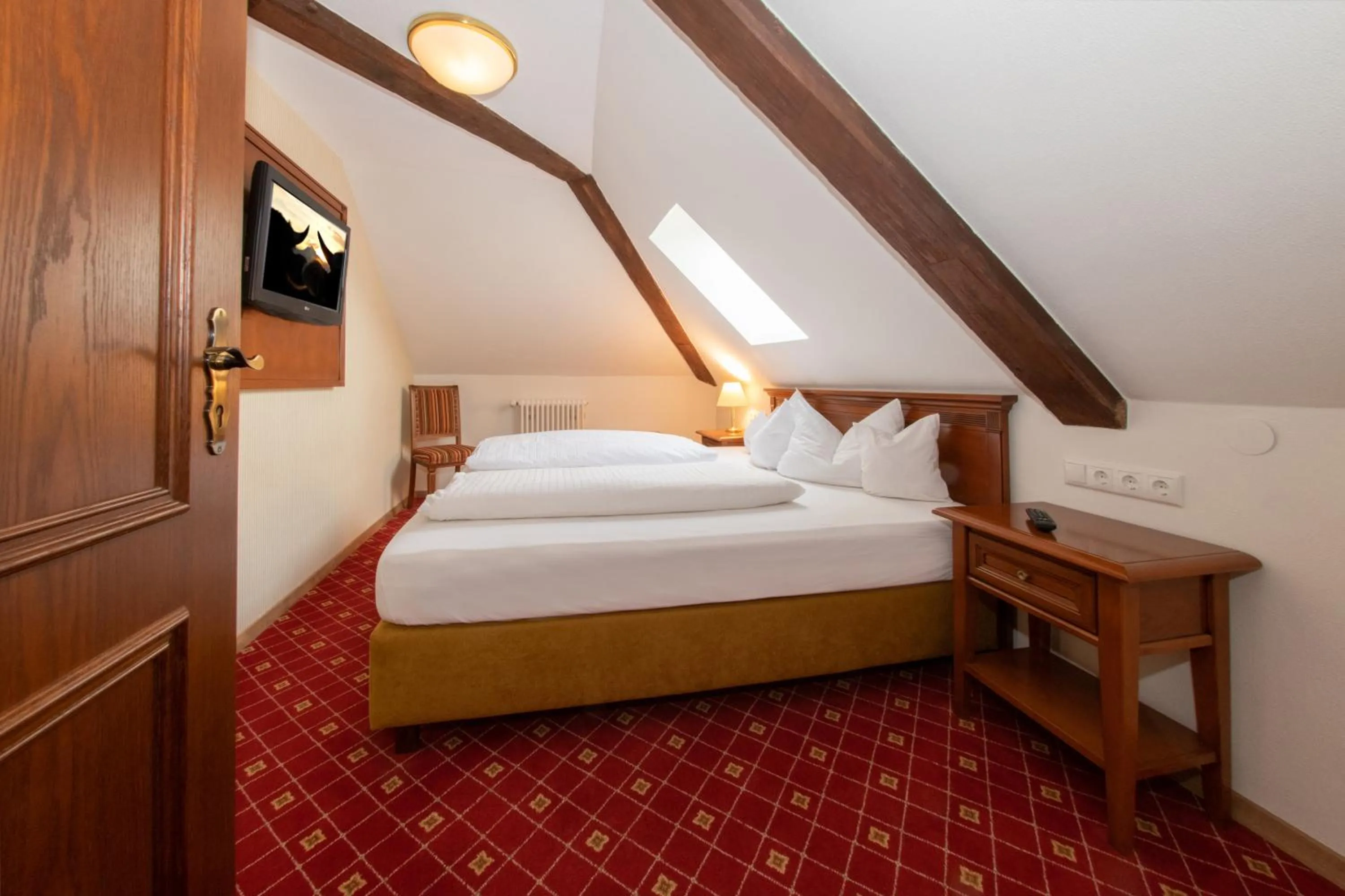 Photo of the whole room, Bed in Hotel Gasthof Post