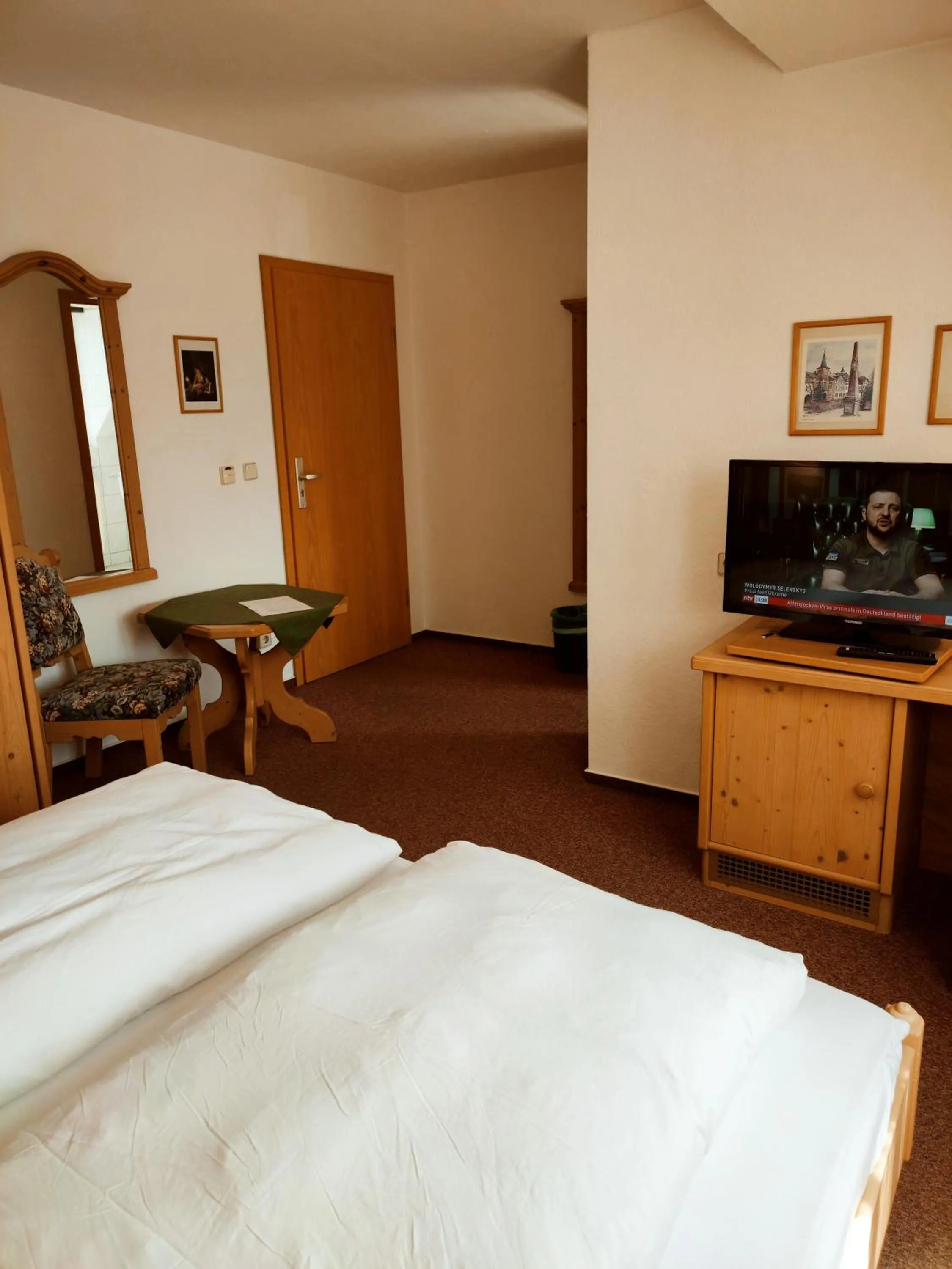 Bedroom in Hotel Stadt Olbernhau