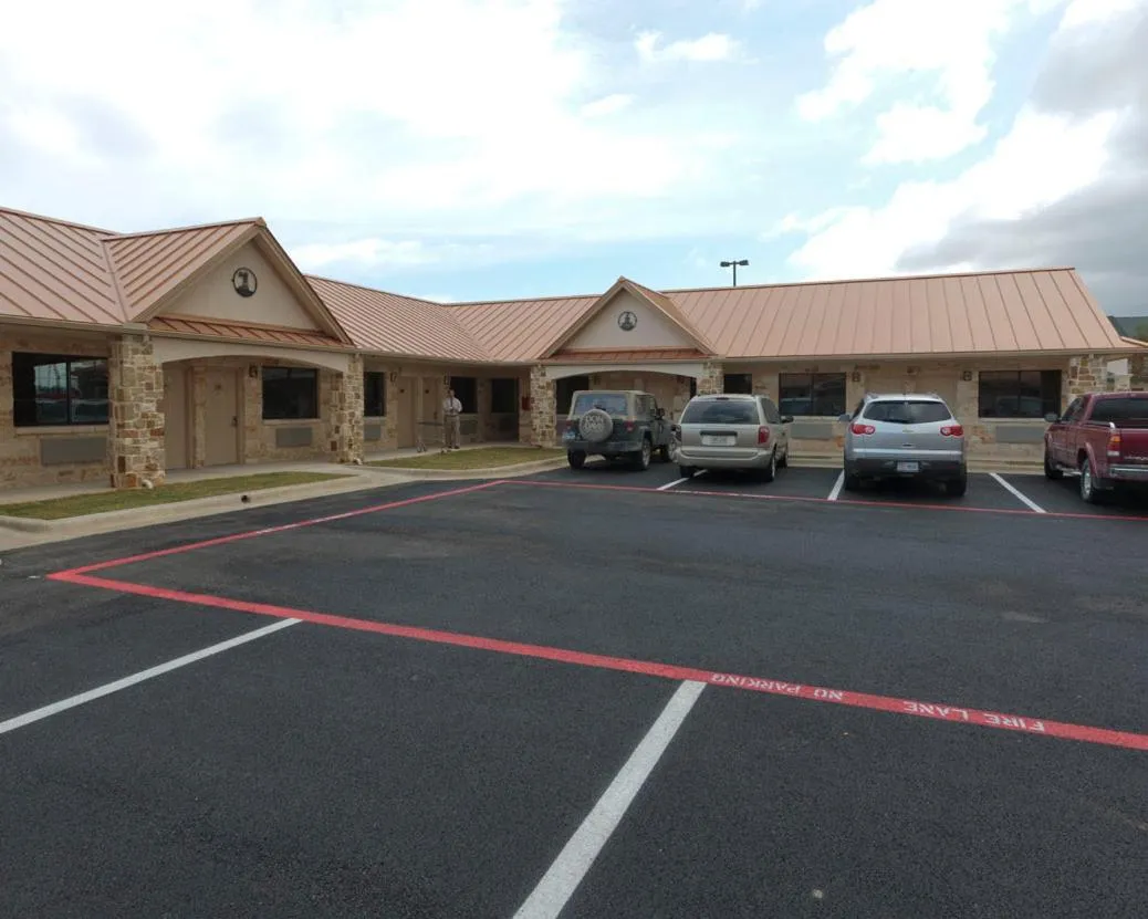 Property building in Eagle Ford Inn