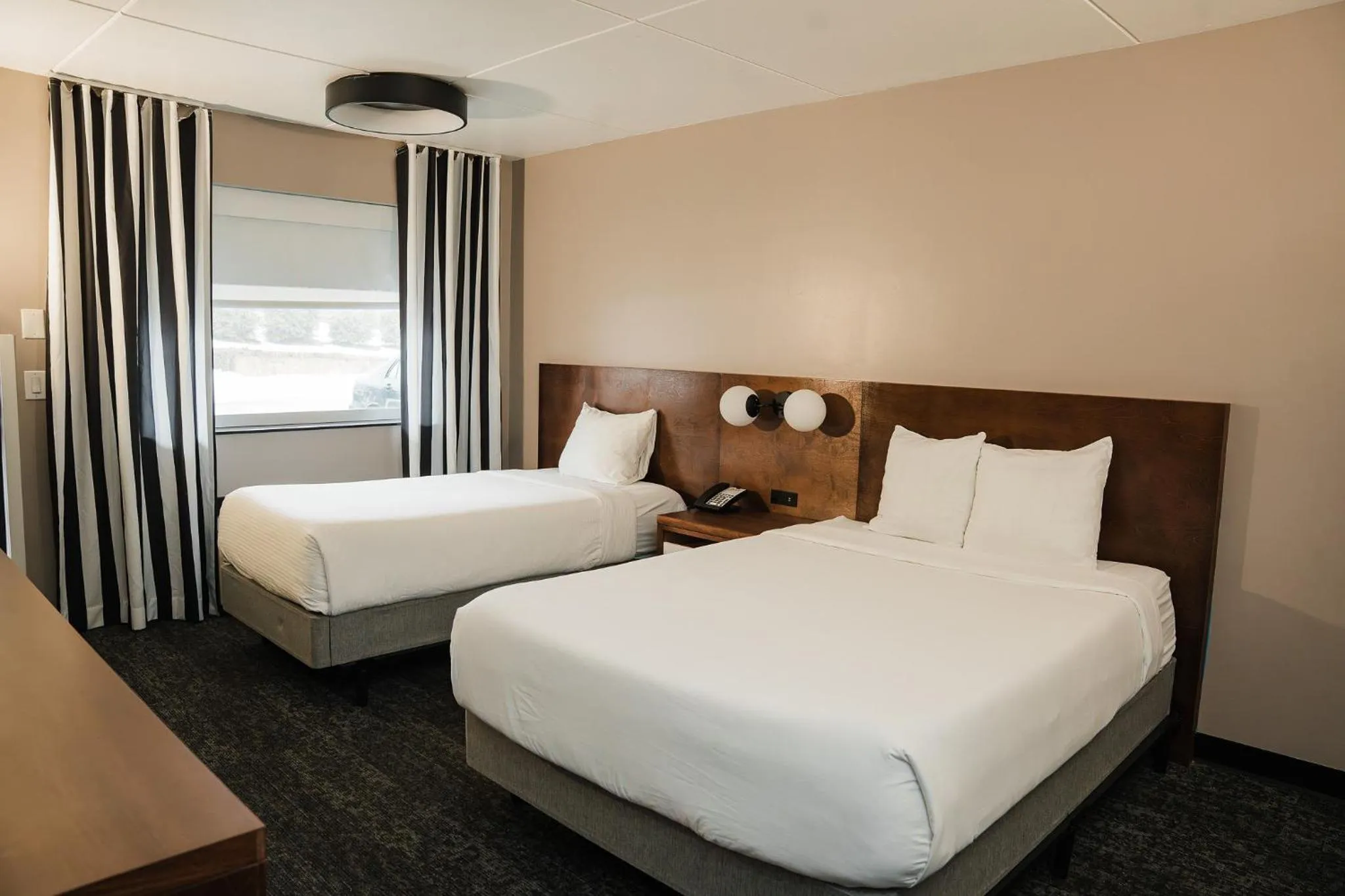 Bed in Dutch Wonderland Inn