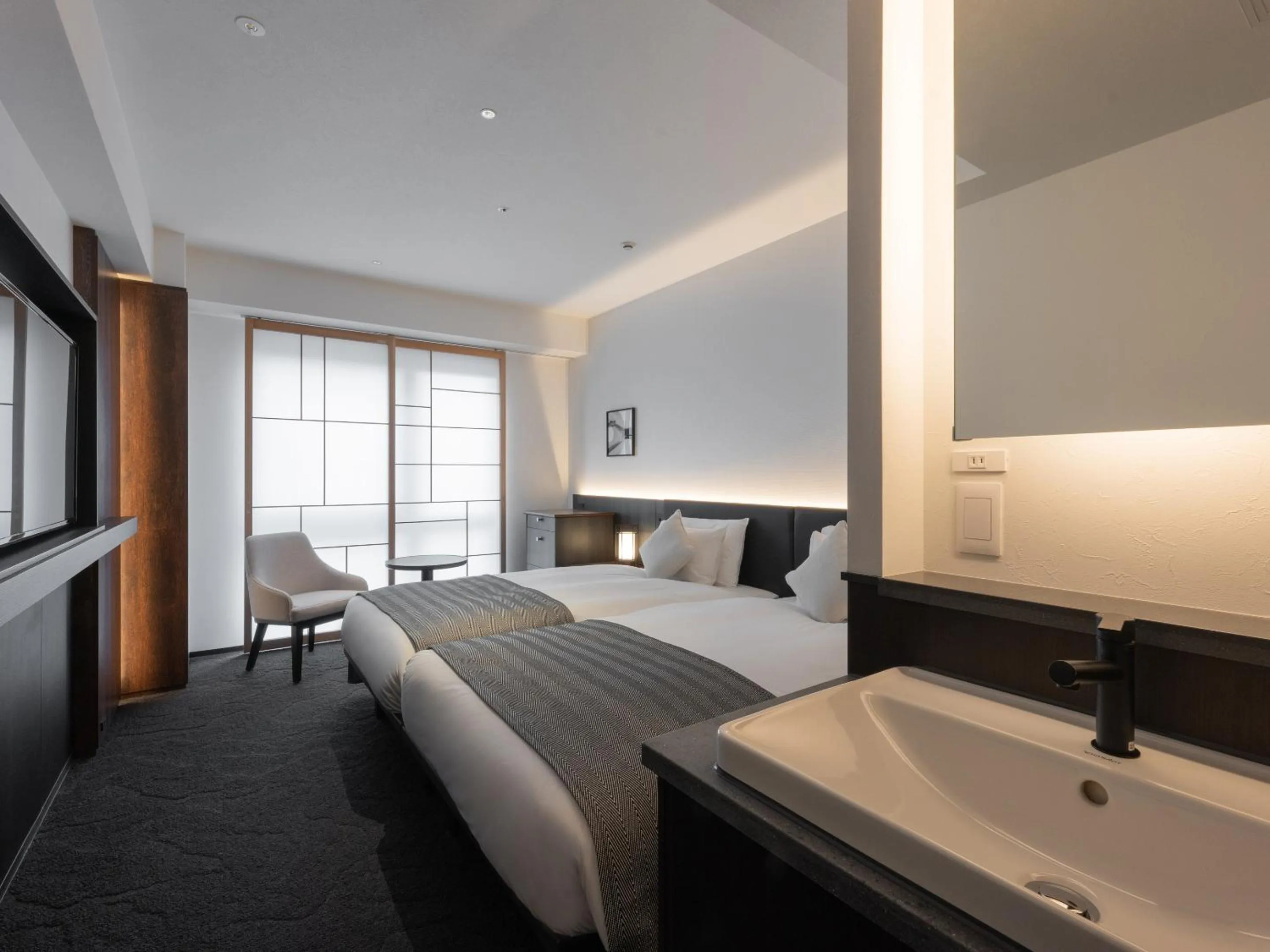 Photo of the whole room, Bed in Mitsui Garden Hotel Kyoto Kawaramachi Jokyoji