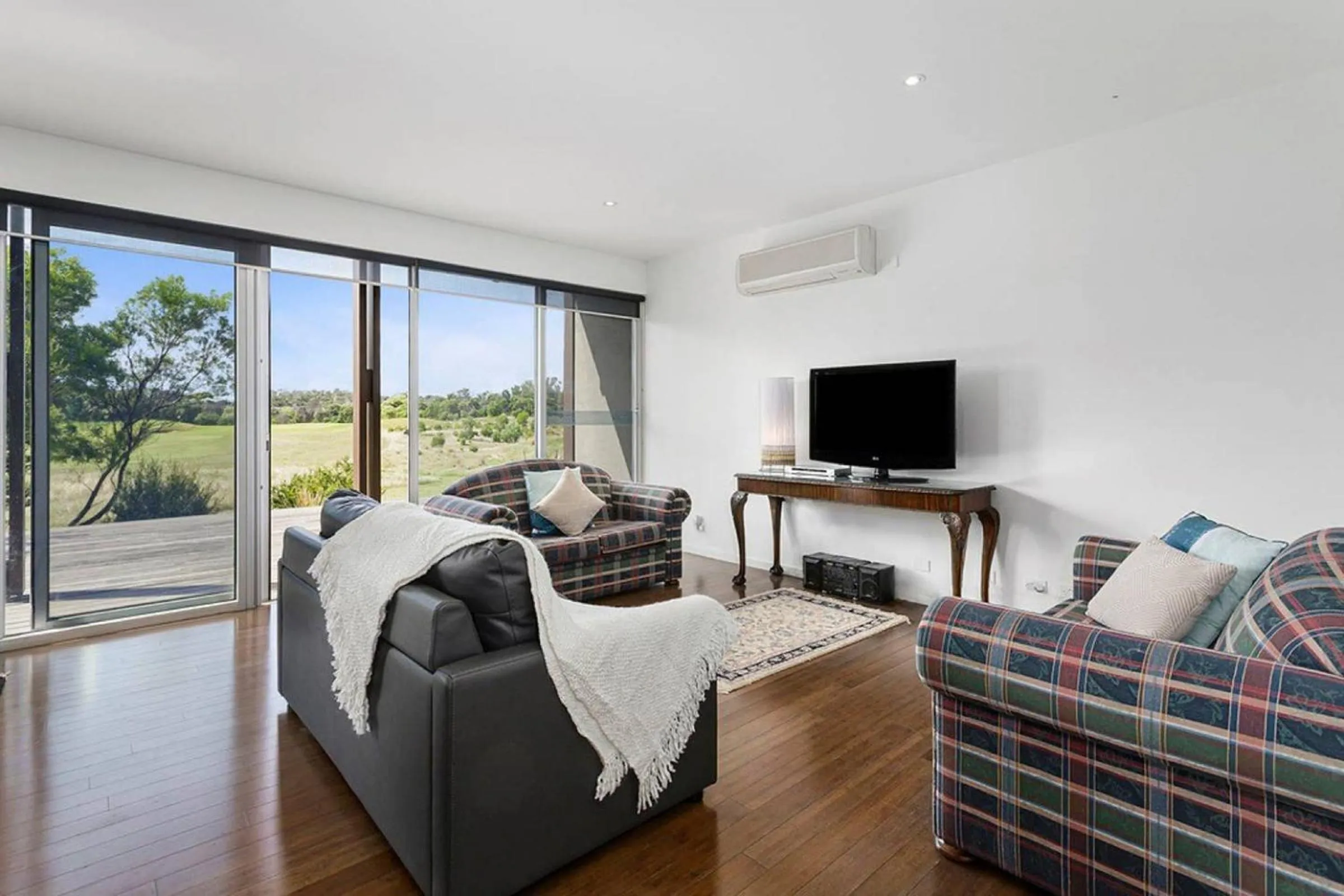 Living room in DREW Golfers Delight close to St Andrews Beach