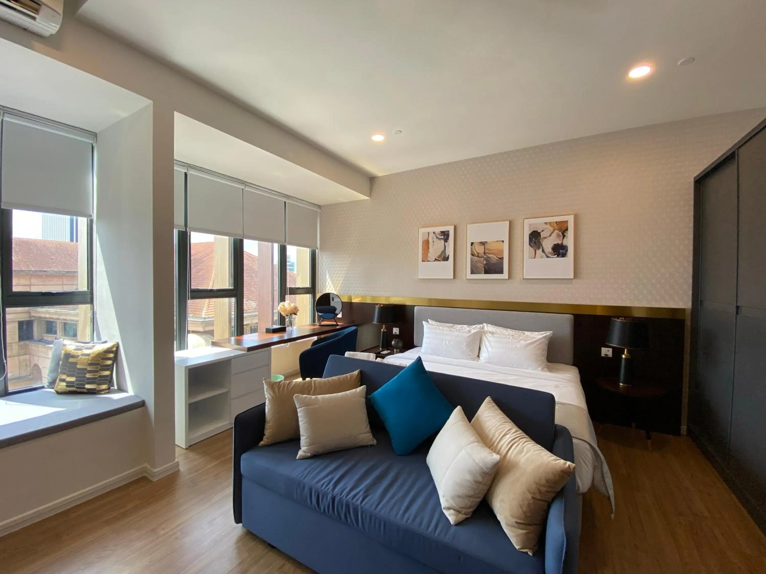 Bed in Ceylonz Seasonal Suites