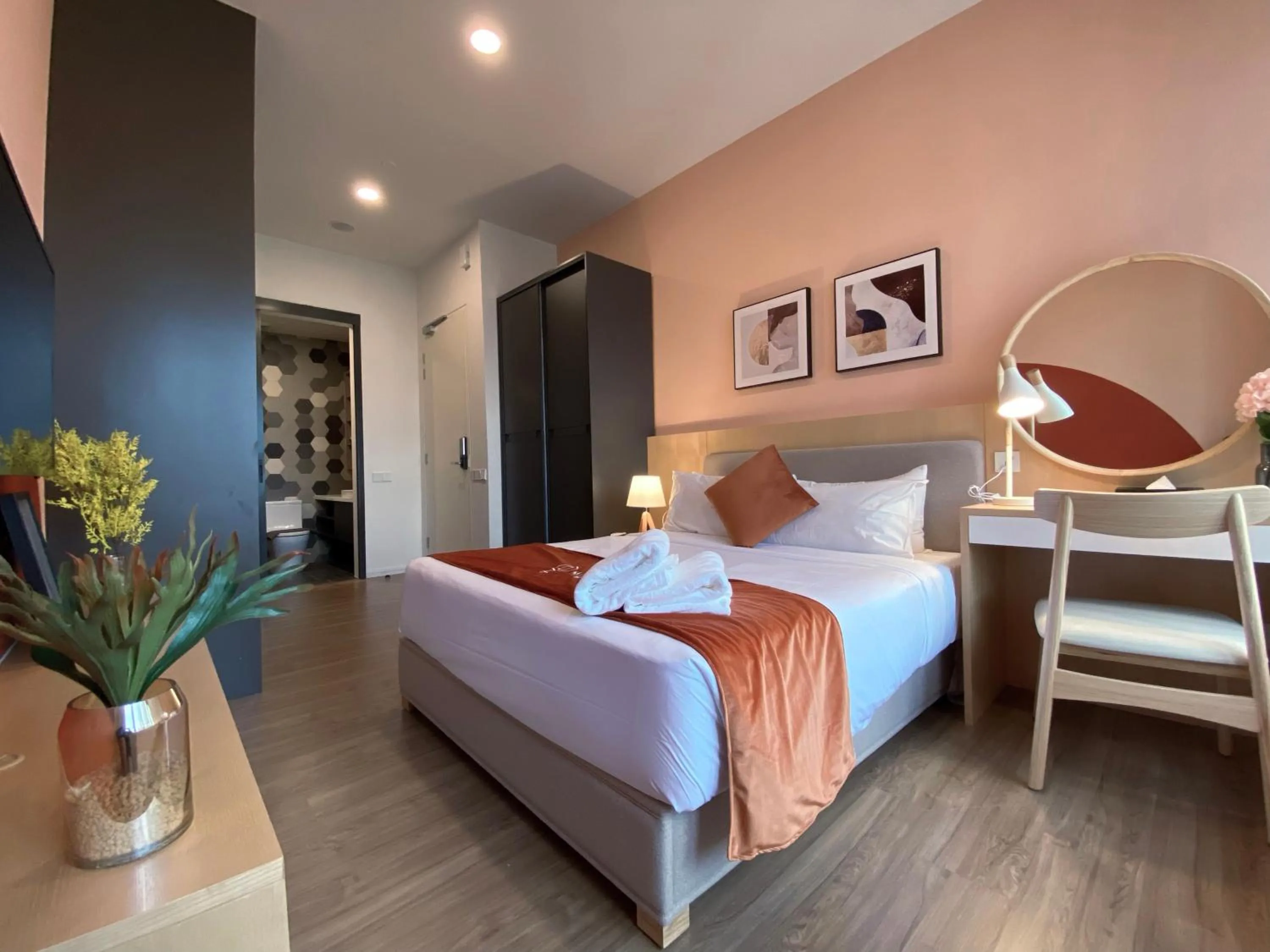 Bed in Ceylonz Seasonal Suites