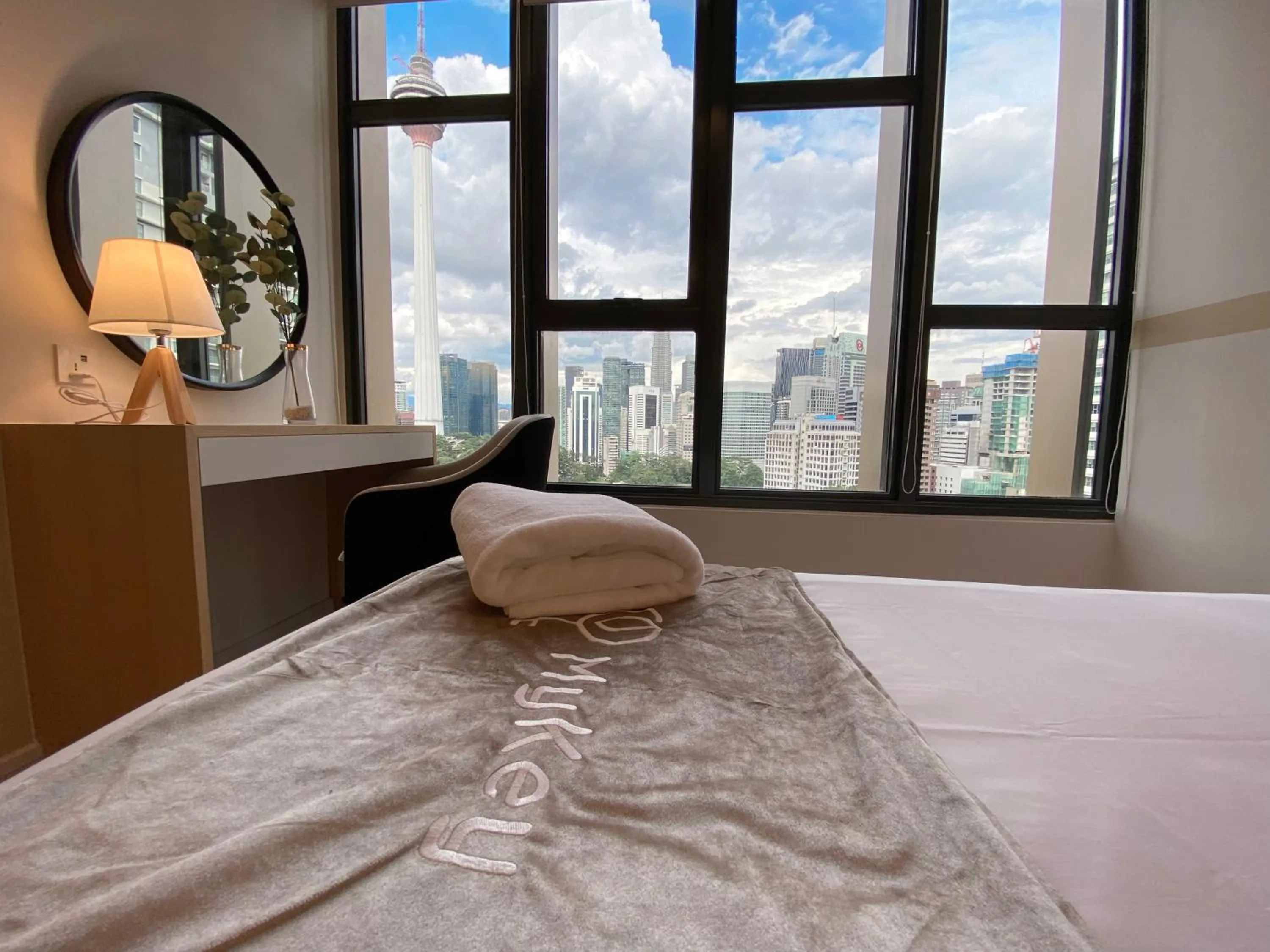 Bed in Ceylonz Seasonal Suites