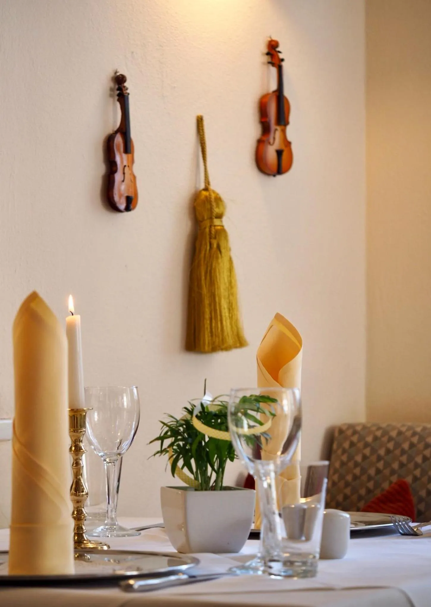 Restaurant/places to eat in Arvena Reichsstadt Hotel