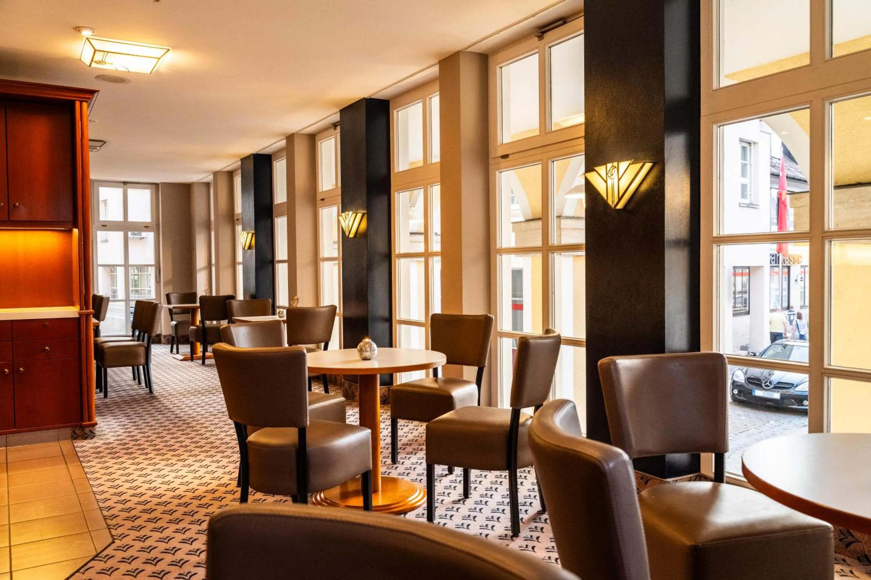 Lounge or bar in Arvena Reichsstadt Hotel
