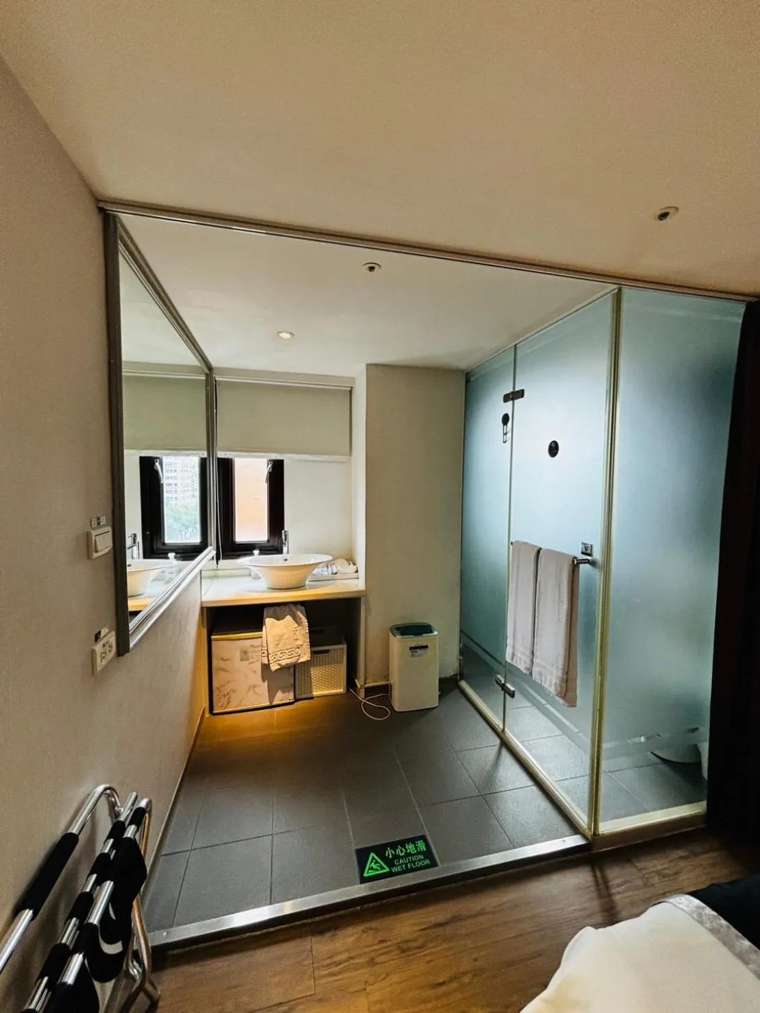 Bathroom, Bed in Stay Inn 2
