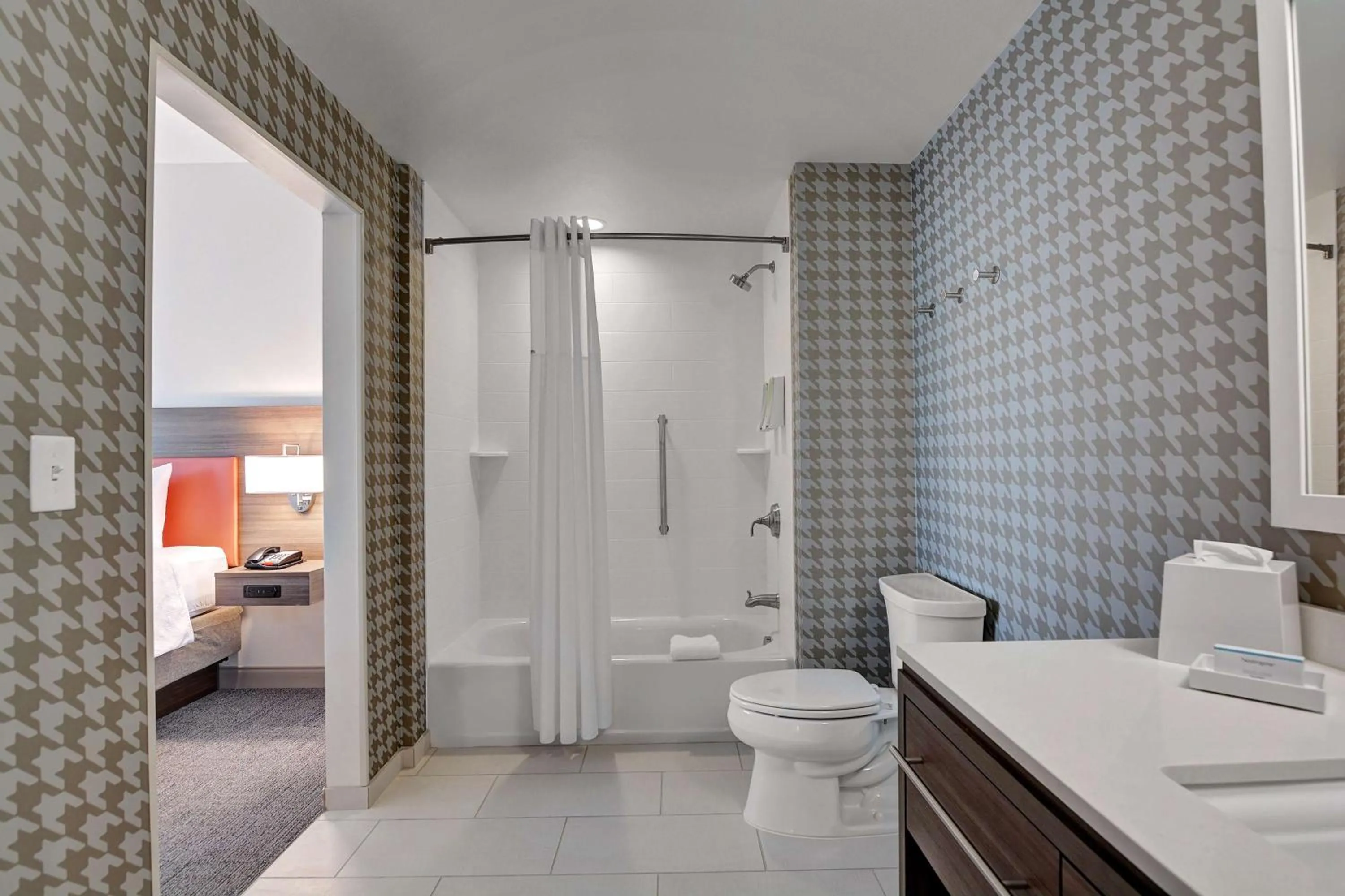 Bathroom, Bed in Home2 Suites By Hilton Fort Mill, Sc