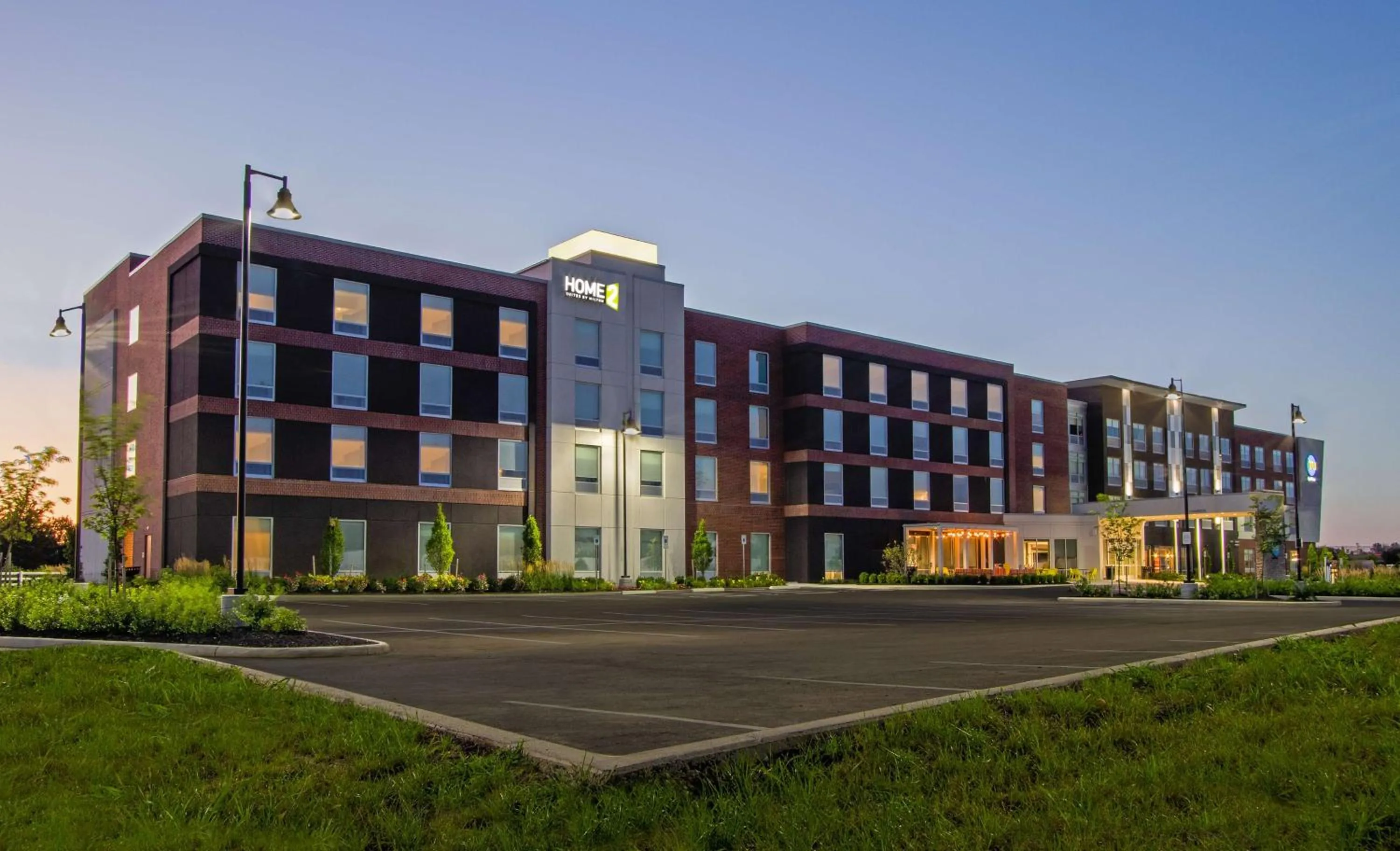 Property building in Home2 Suites By Hilton Grove City Columbus