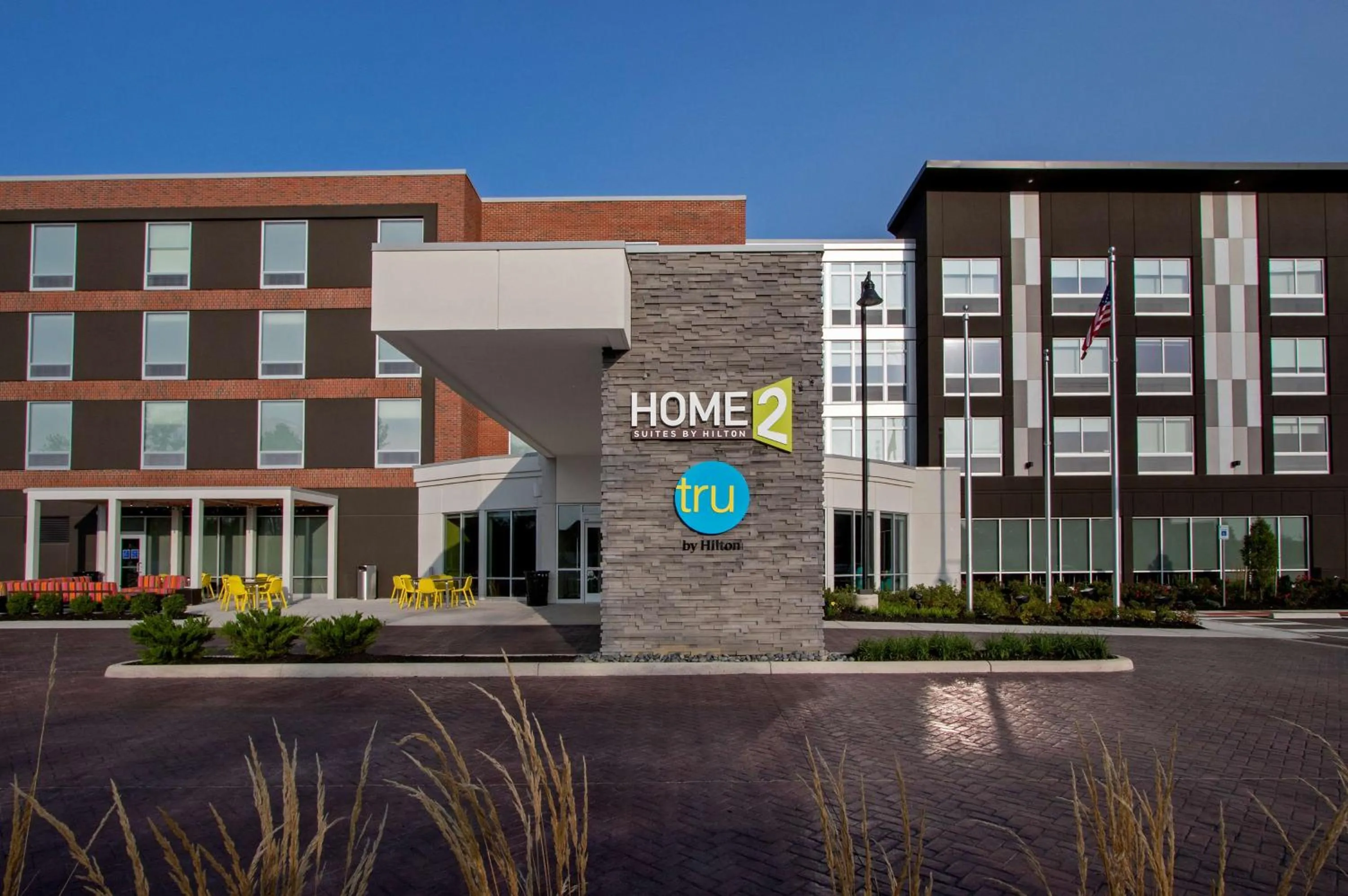 Property building in Home2 Suites By Hilton Grove City Columbus