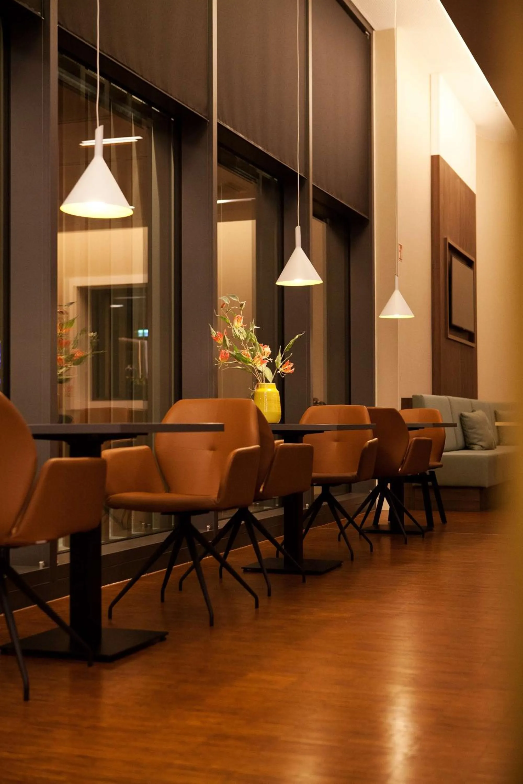 Restaurant/places to eat in Hampton By Hilton Munich City Center East