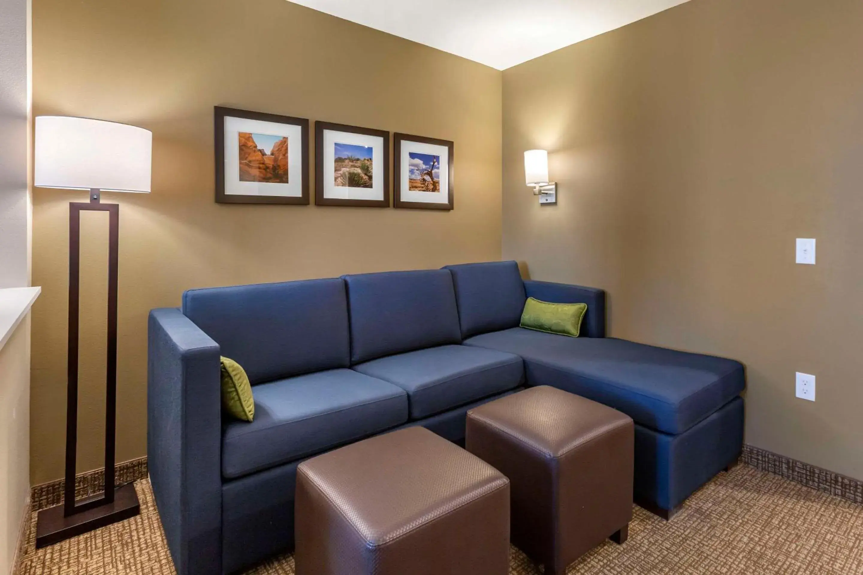 King Suite - Non-Smoking in Comfort Suites Albuquerque Airport King Suite - Non-Smoking in Comfort Suites Albuquerque Airport