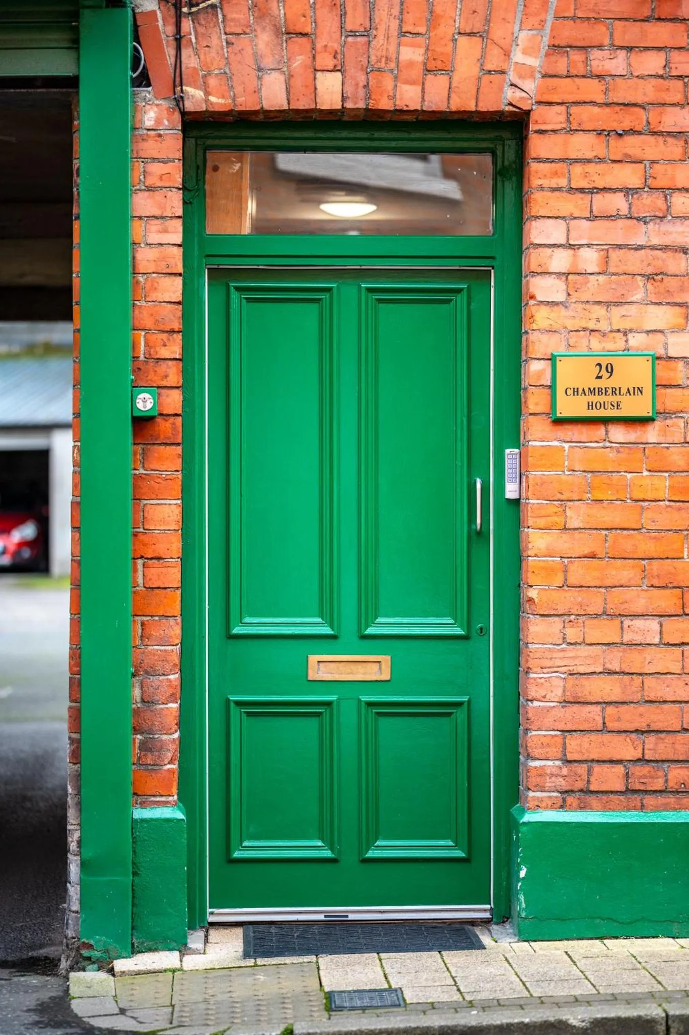 Facade/entrance in Chamberlain House