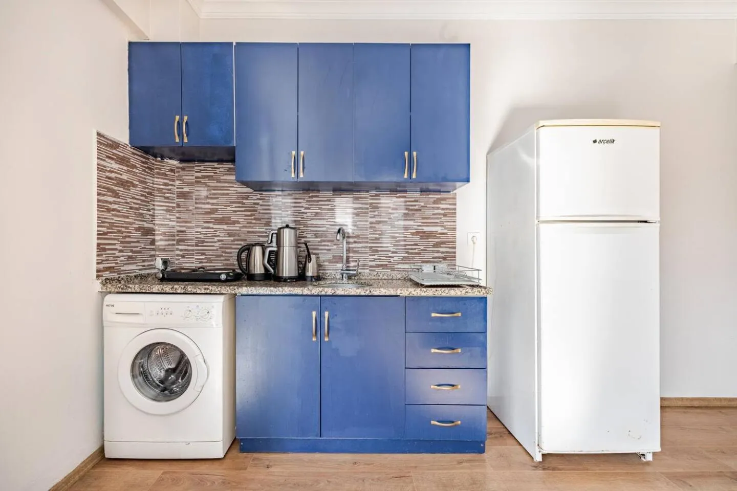 Kitchen or kitchenette in Nehir Apart Hotel