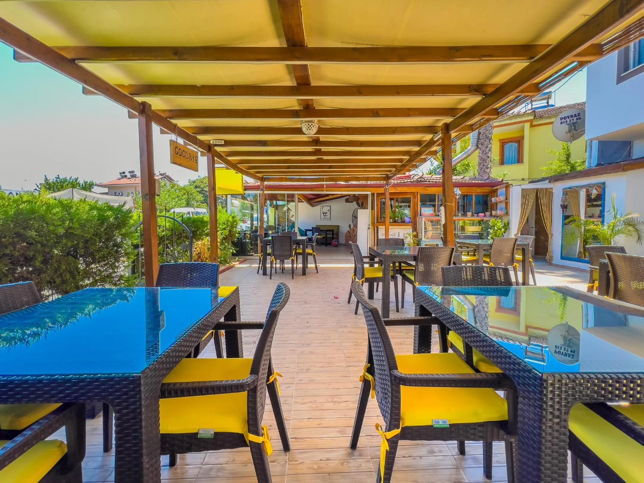 Restaurant/places to eat in Nehir Apart Hotel