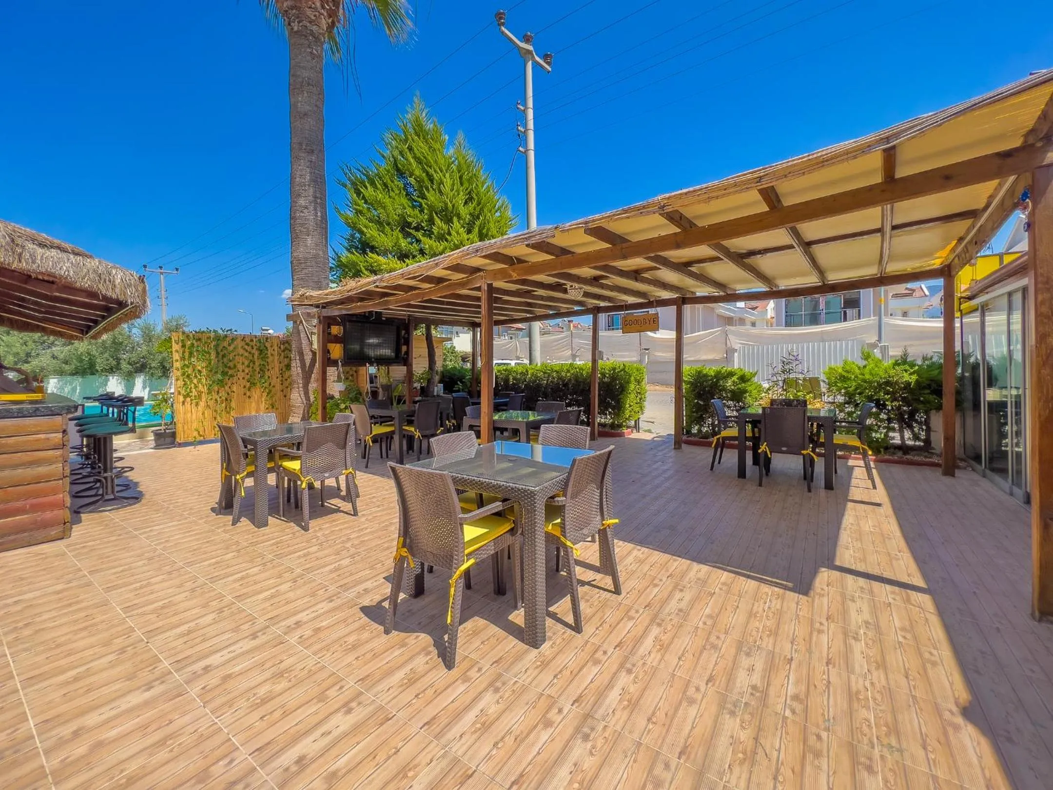 Restaurant/places to eat in Nehir Apart Hotel