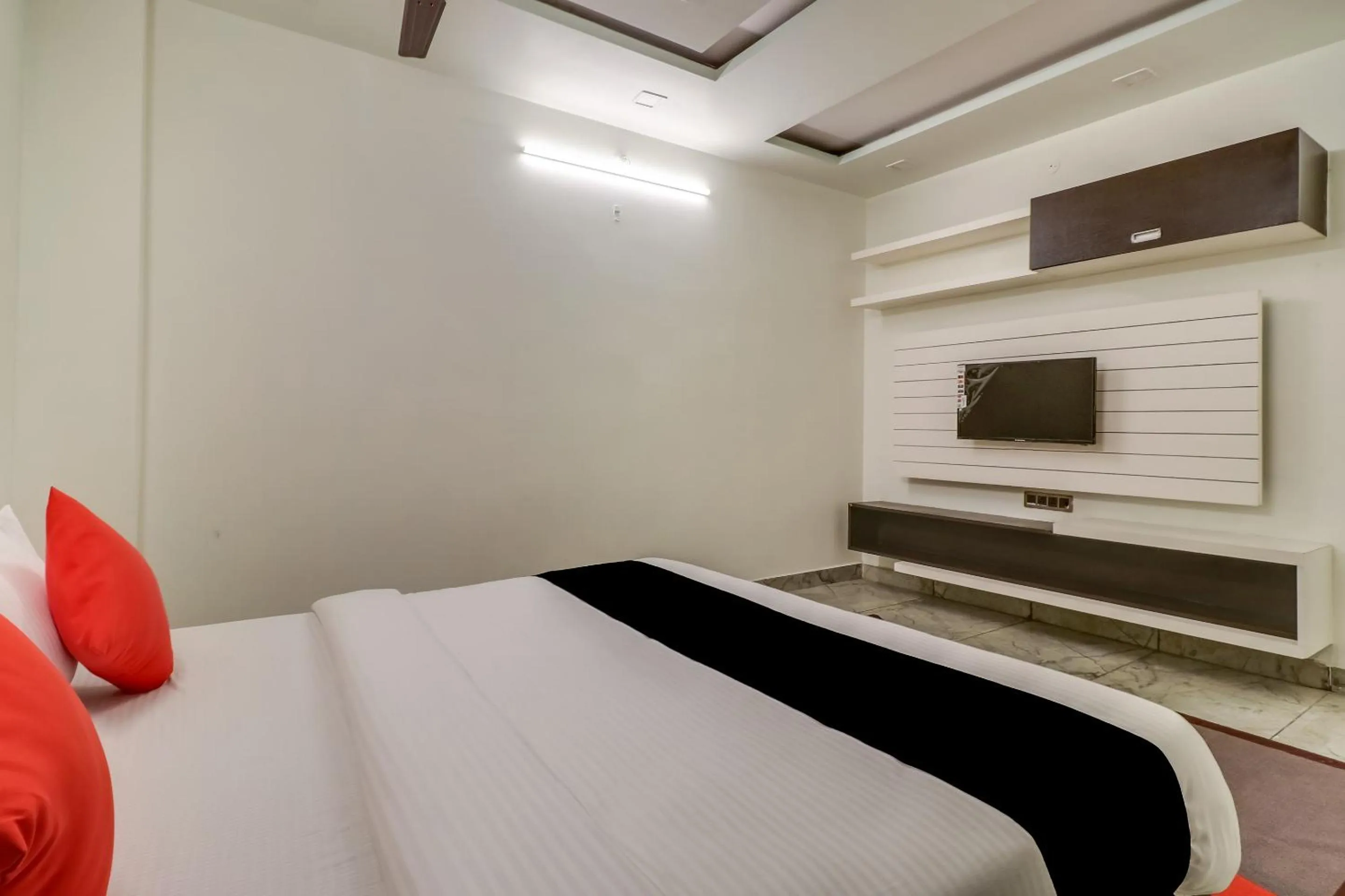 Bedroom, Bed in Hotel O CROWN PACIFIC