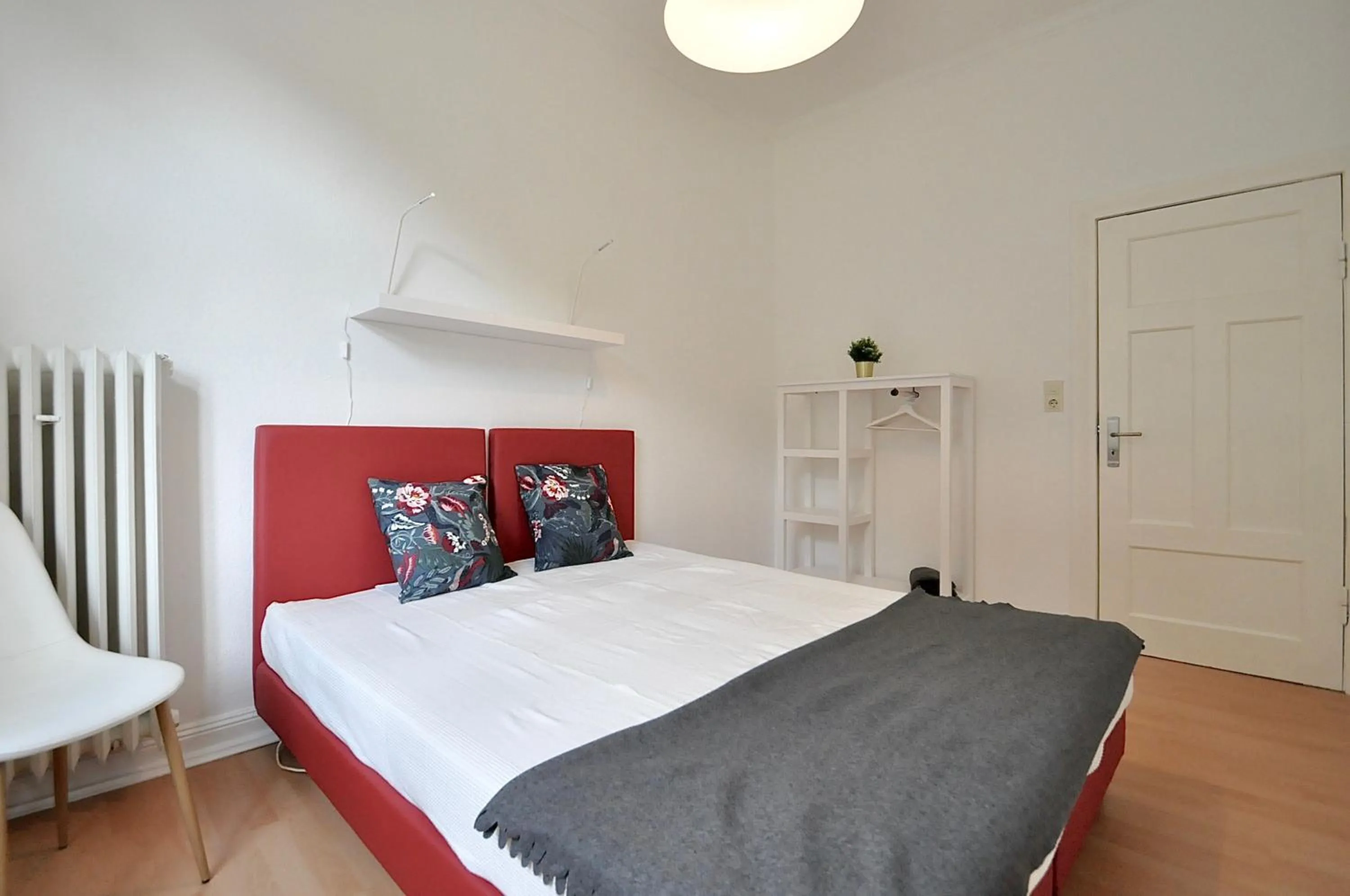 Bed in Gästehaus Schlossgarten