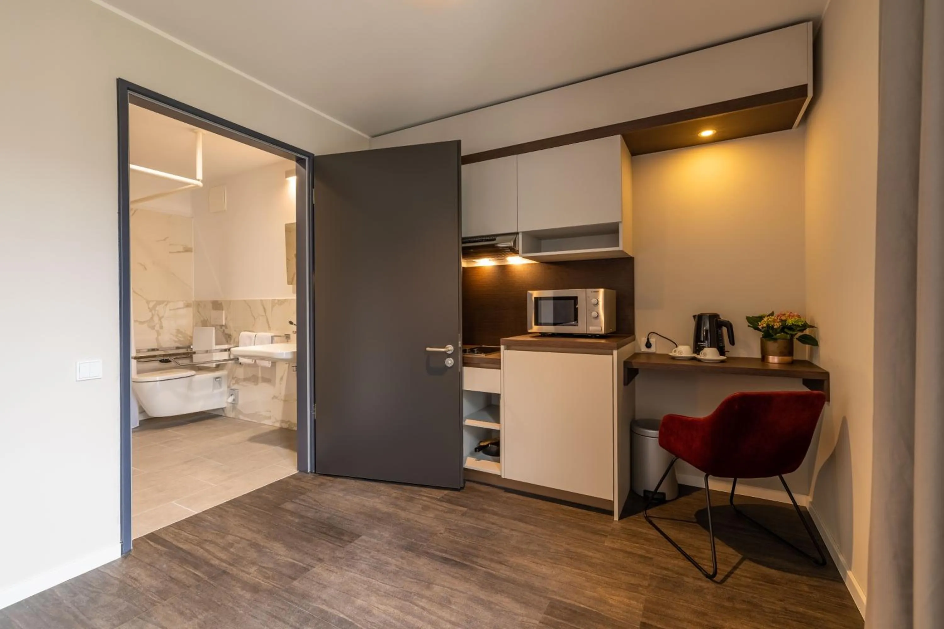 Photo of the whole room in MASEVEN München Messe Trudering