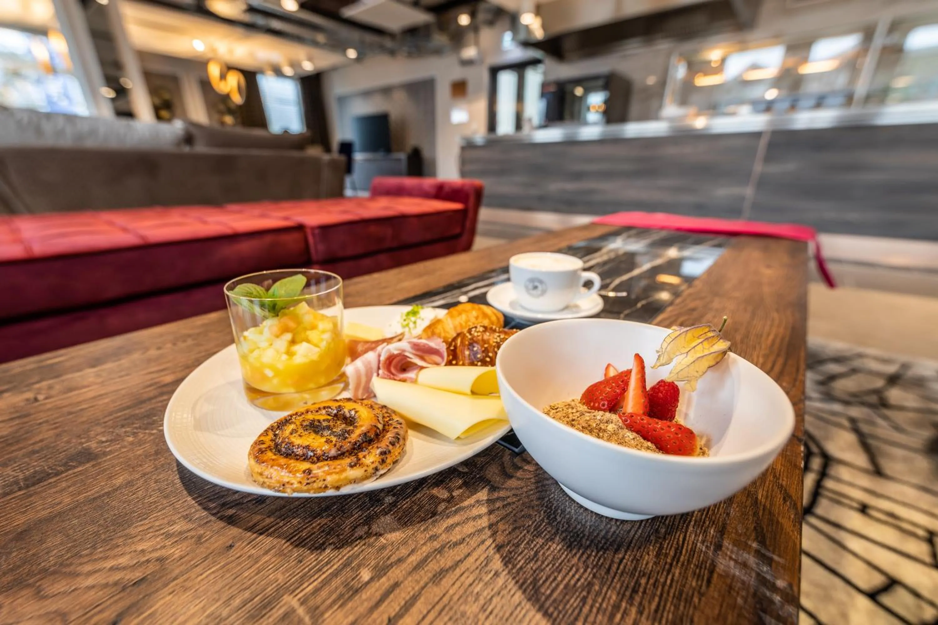 Restaurant/places to eat in MASEVEN München Messe Trudering