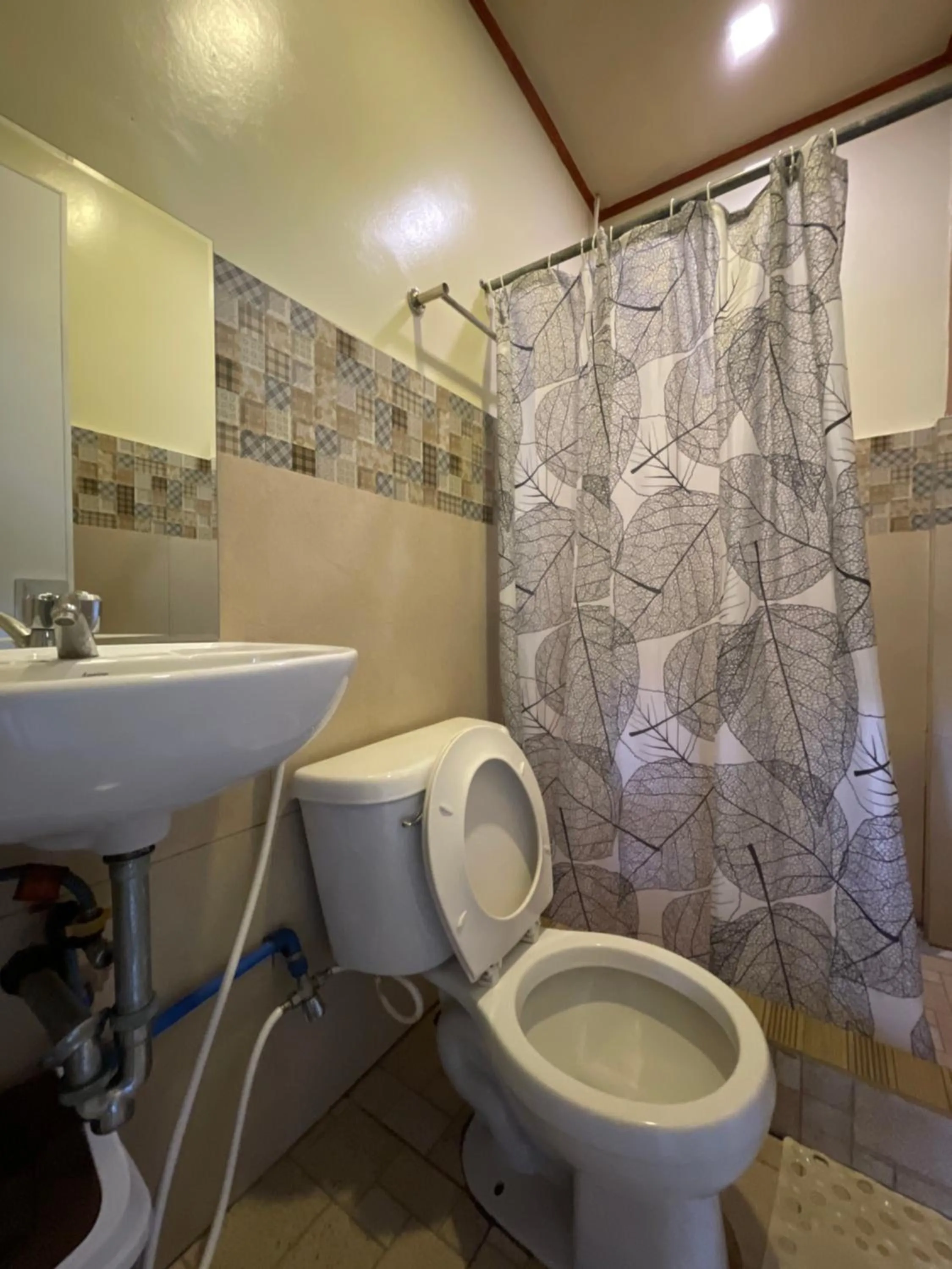 Shower in La Vie Adventure Trails