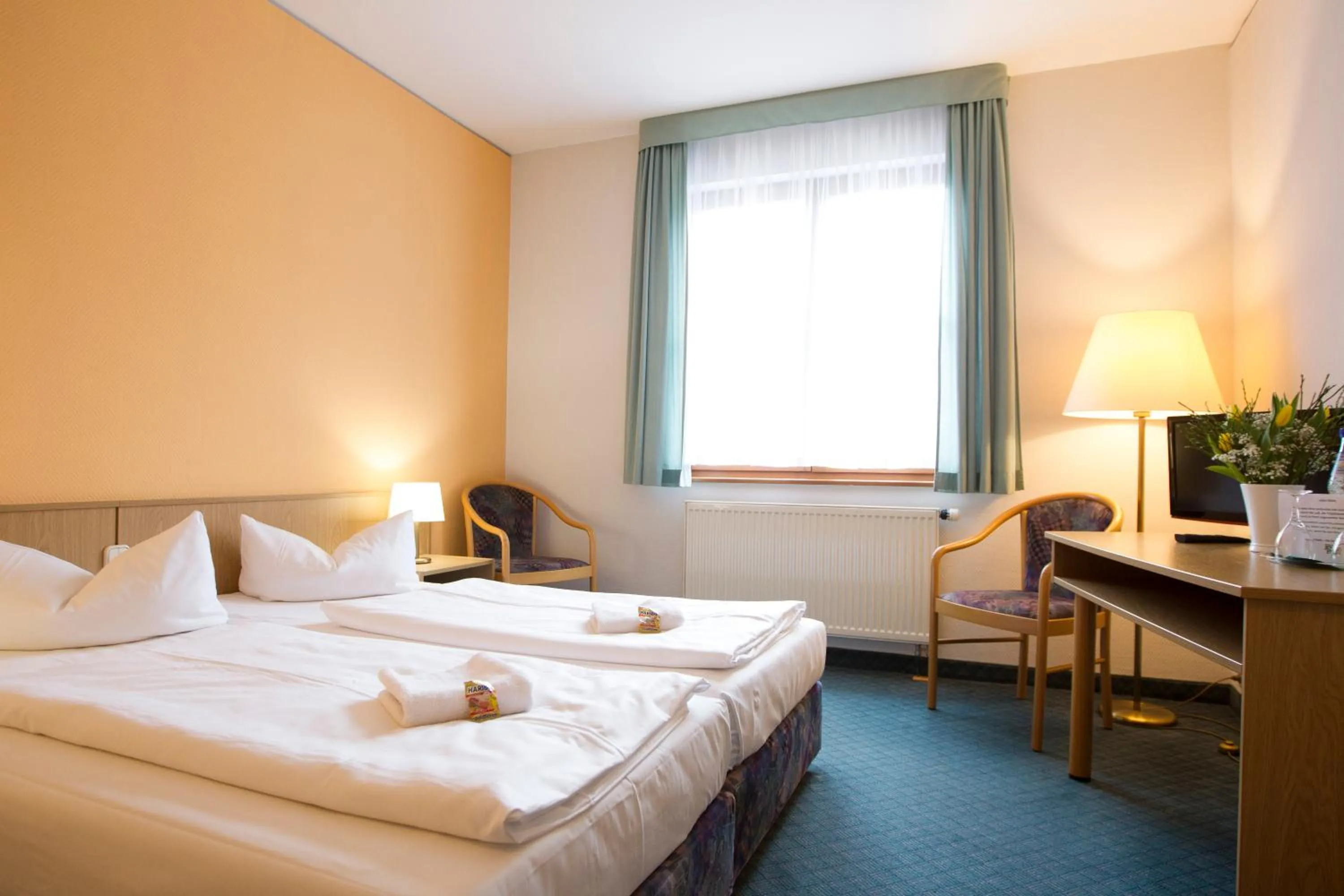 Photo of the whole room, Bed in Jembo Park Hotel