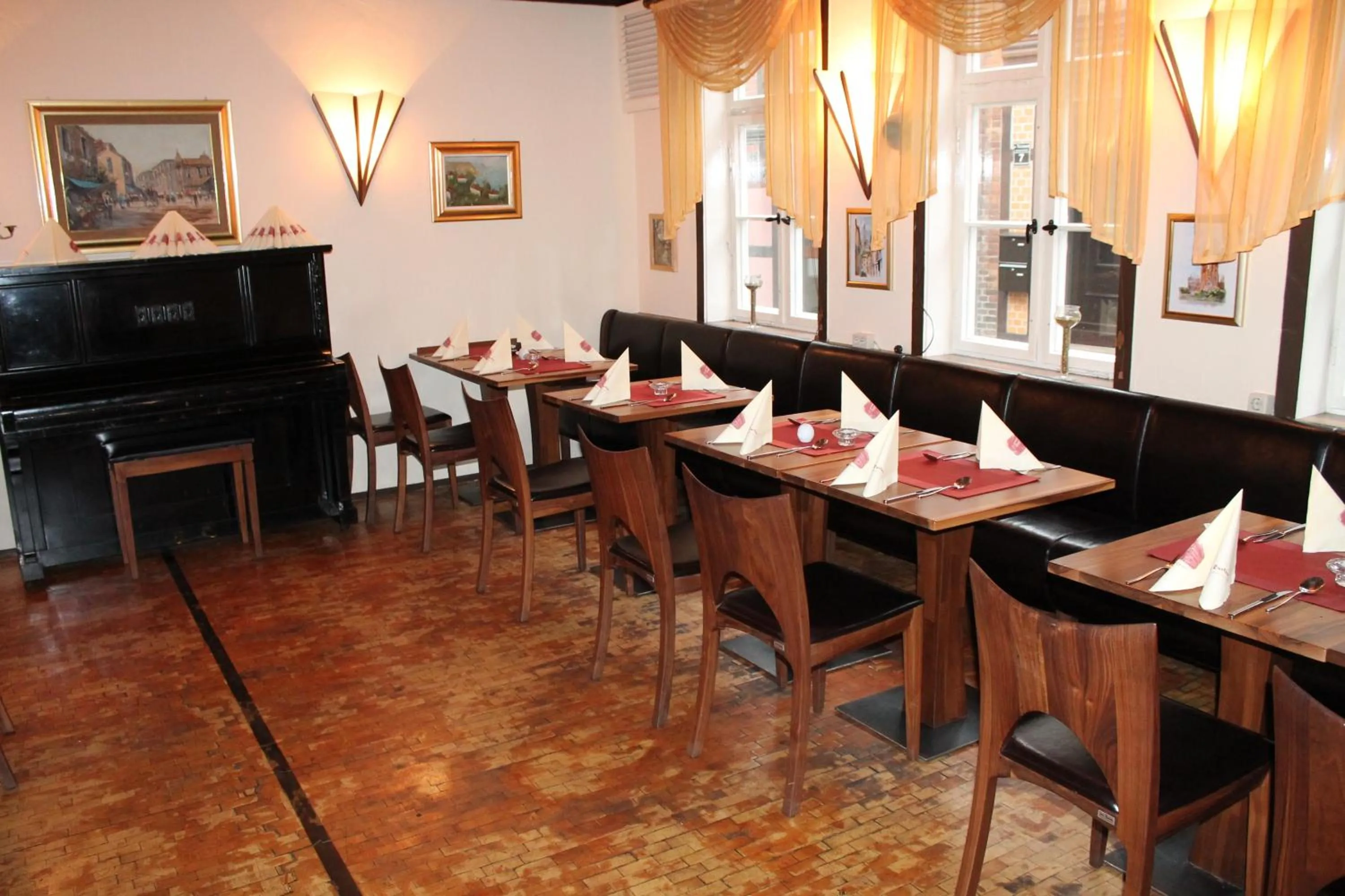 Restaurant/places to eat in La Rustica Altstadthotel