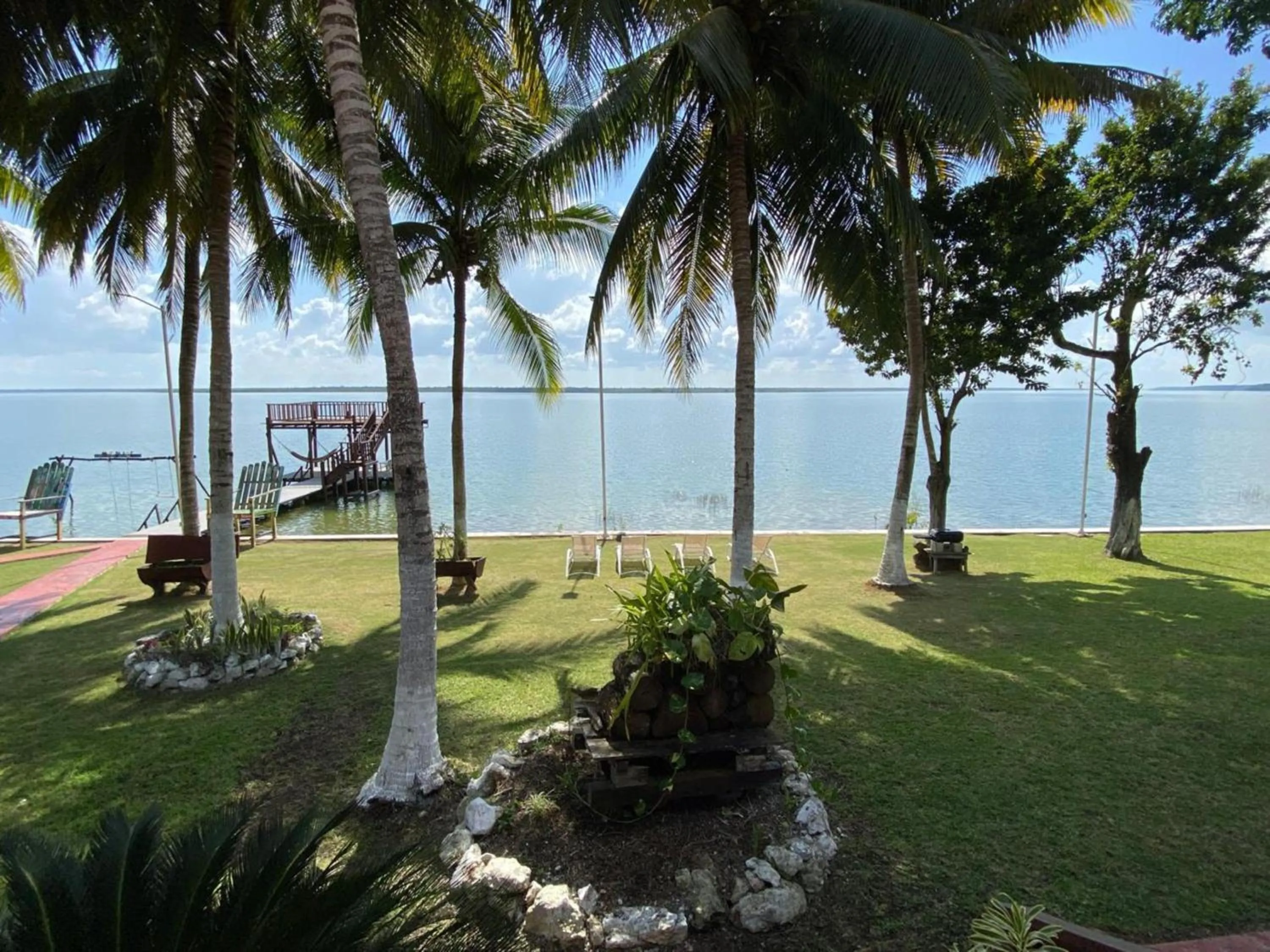 Garden view in Coras Place Bacalar Lagoon front