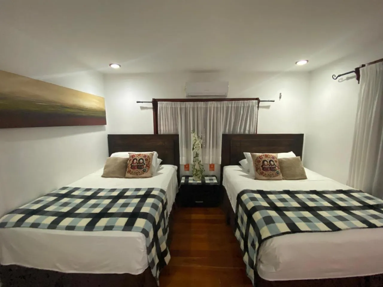 Photo of the whole room, Bed in Coras Place Bacalar Lagoon front