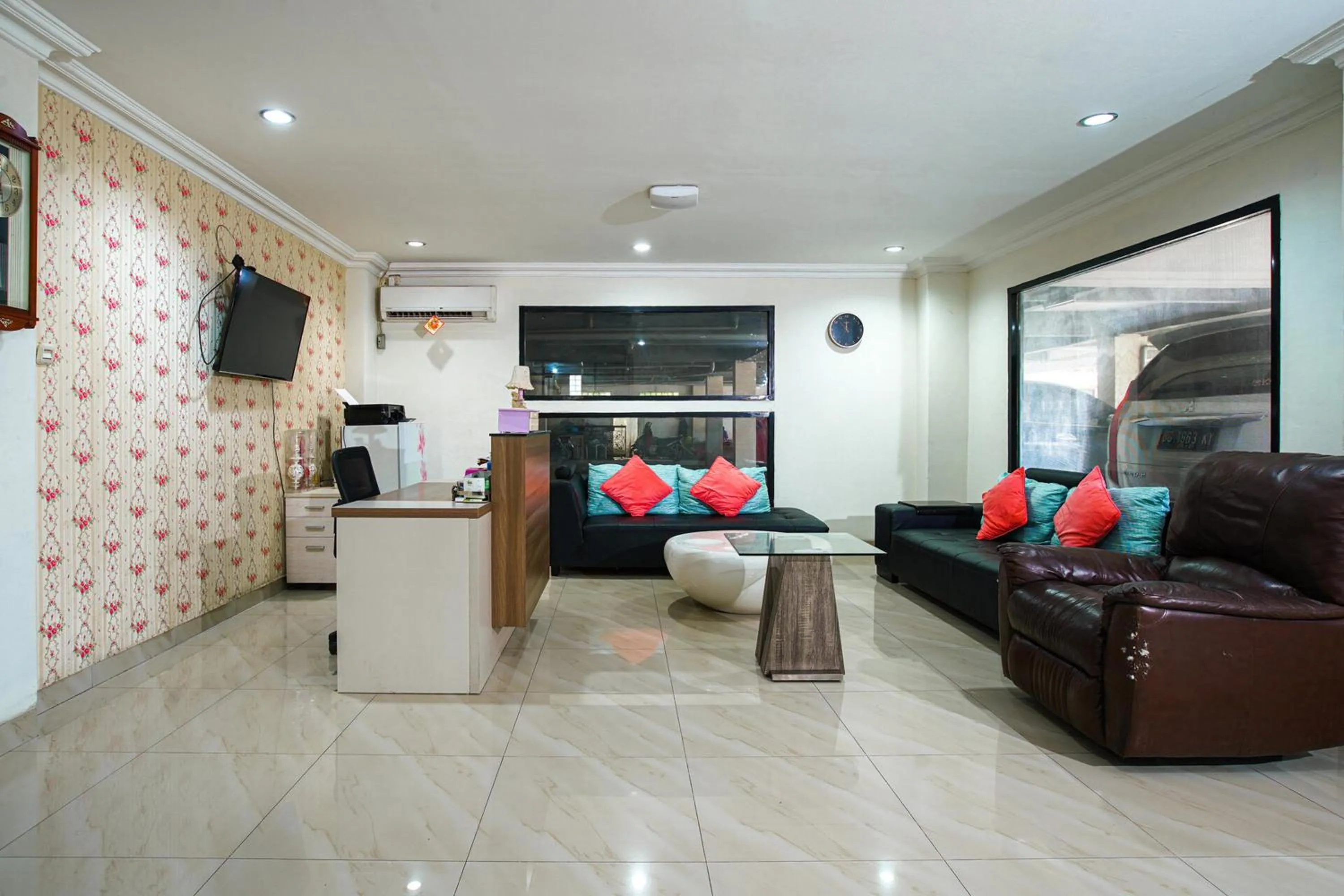 RedDoorz near Palembang Trade Center 3