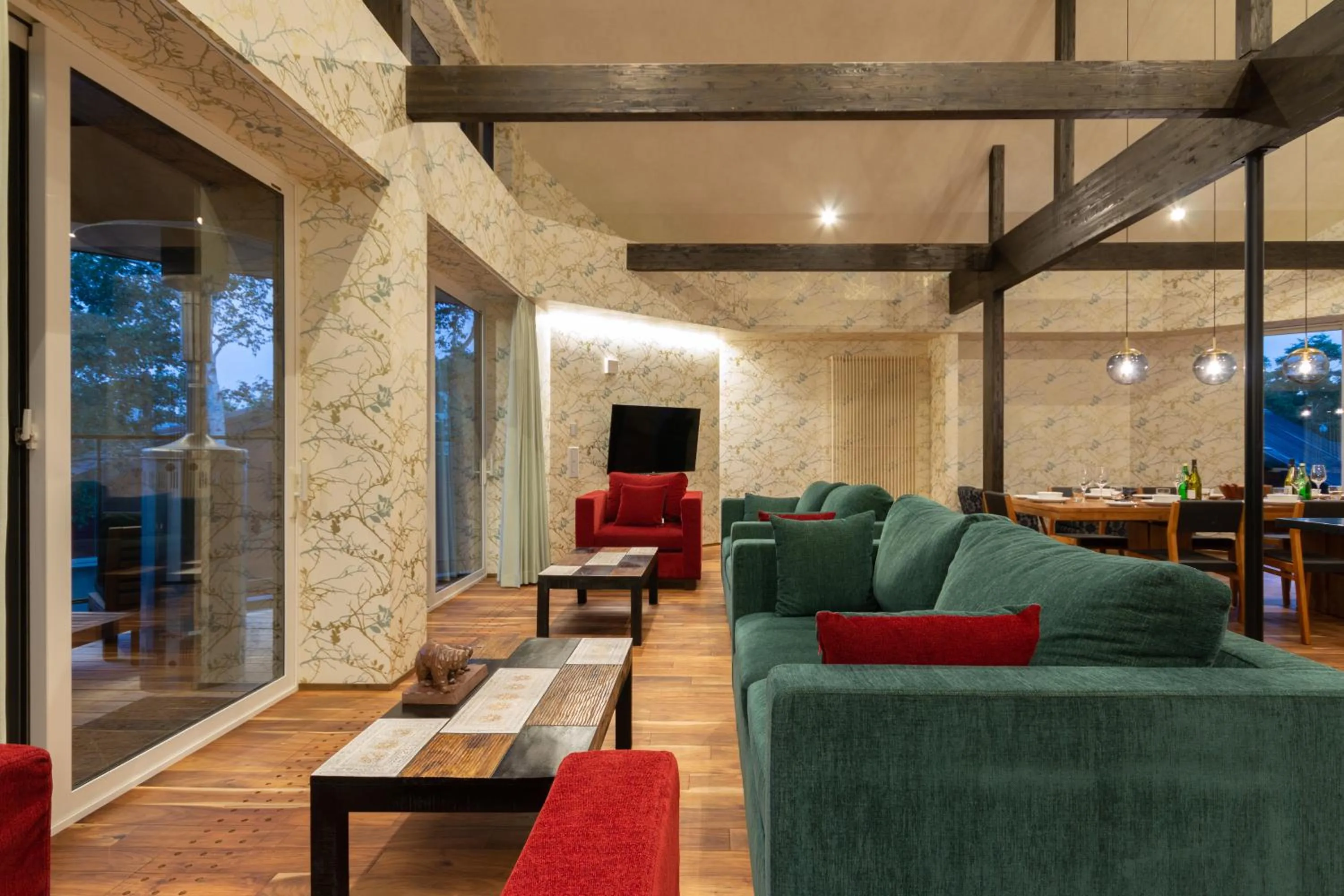 Living room in Kitsune House by H2 Life