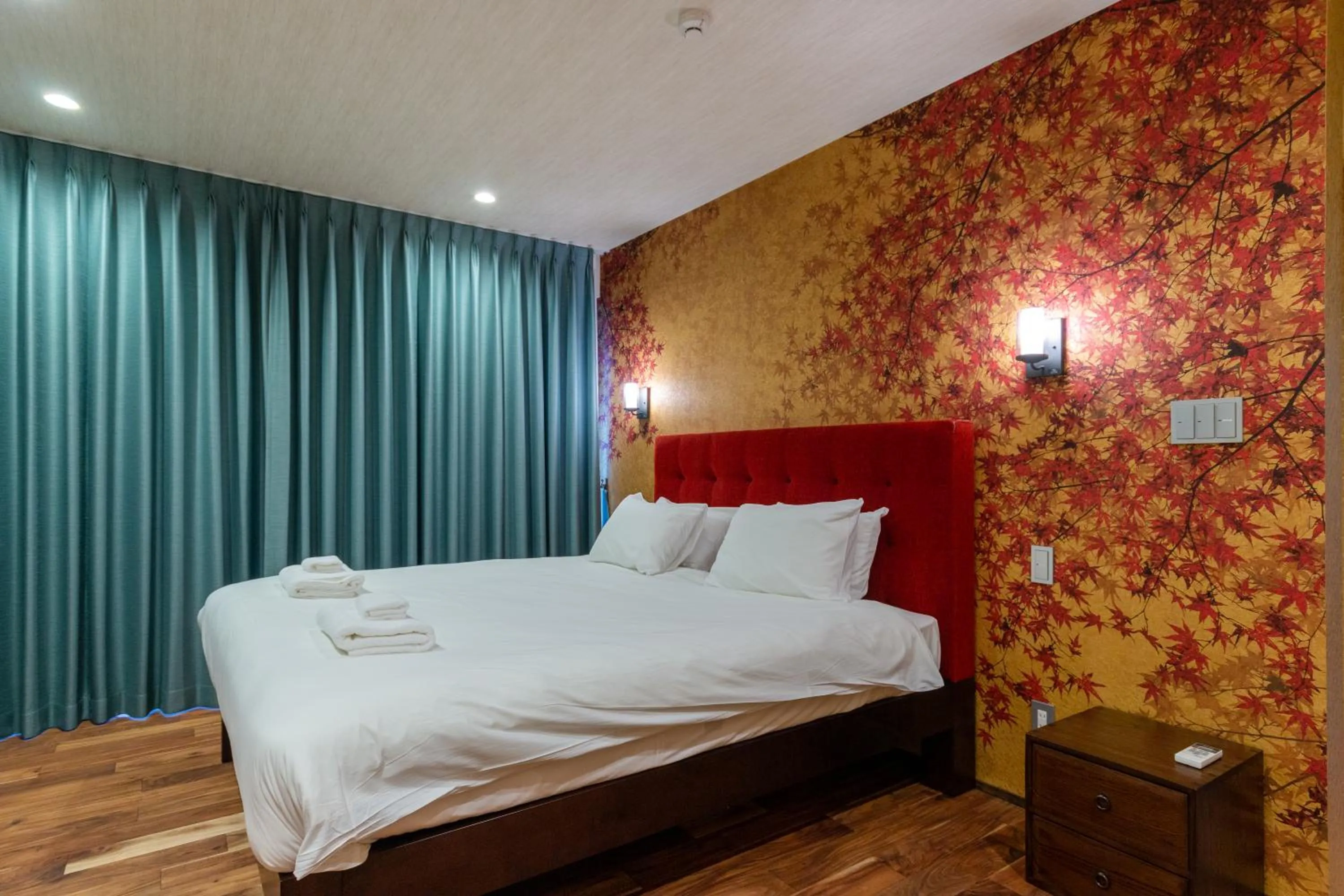 Bedroom, Bed in Kitsune House by H2 Life